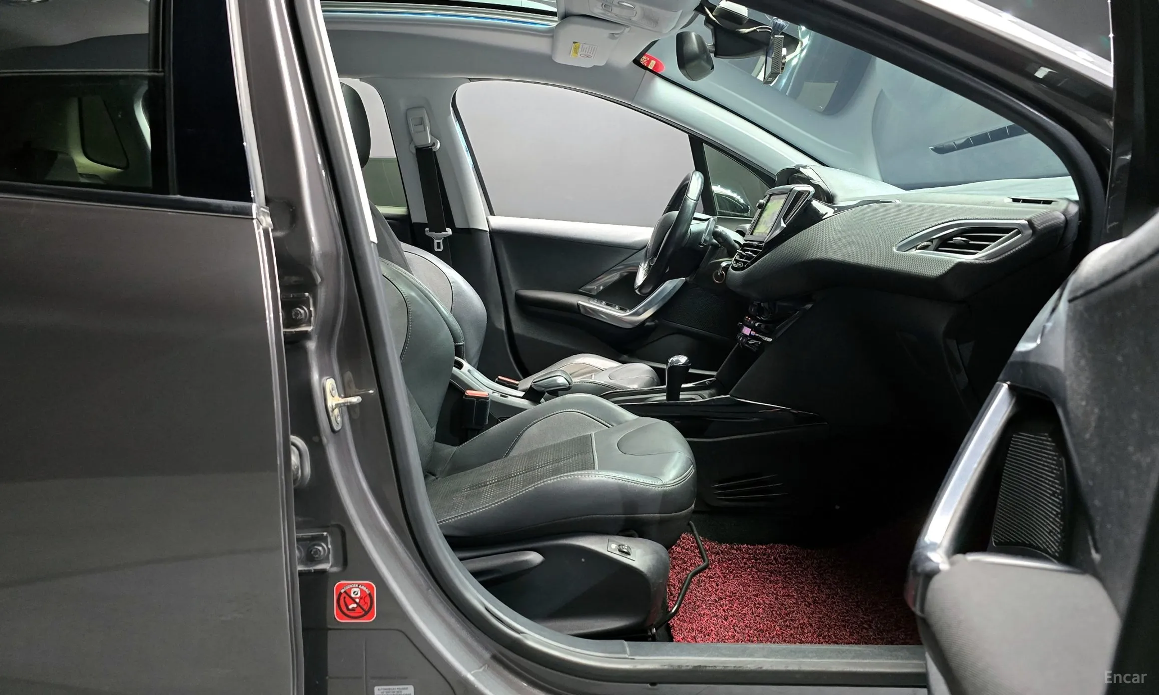 Peugeot 2008. превью 10
