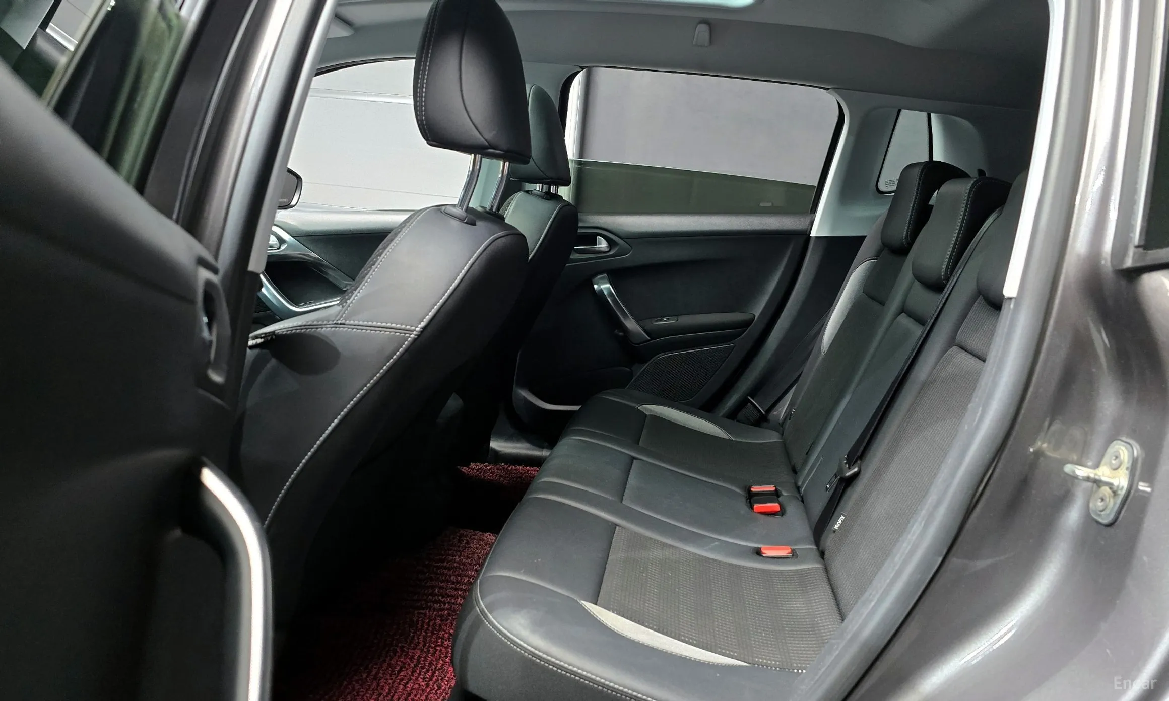 Peugeot 2008. превью 13