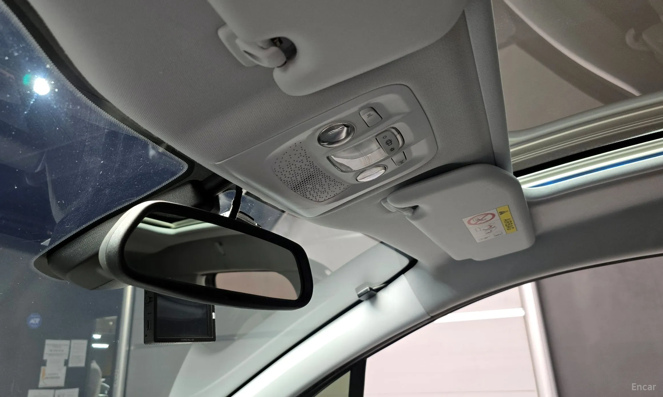 Peugeot 2008. превью 18