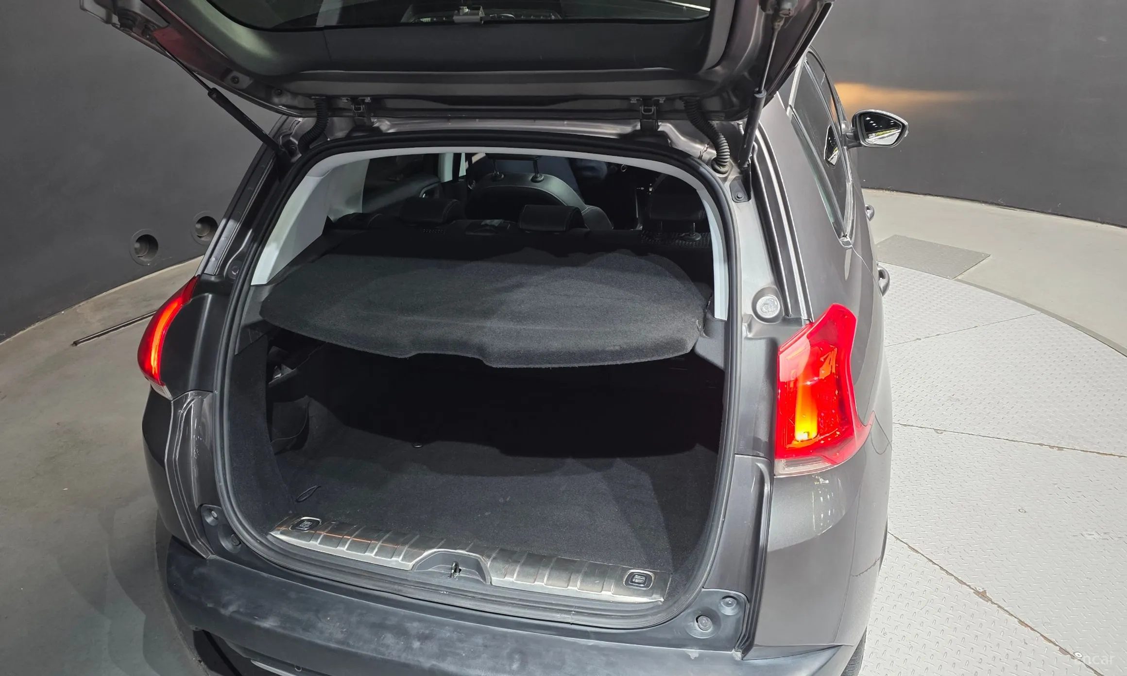 Peugeot 2008. превью 20