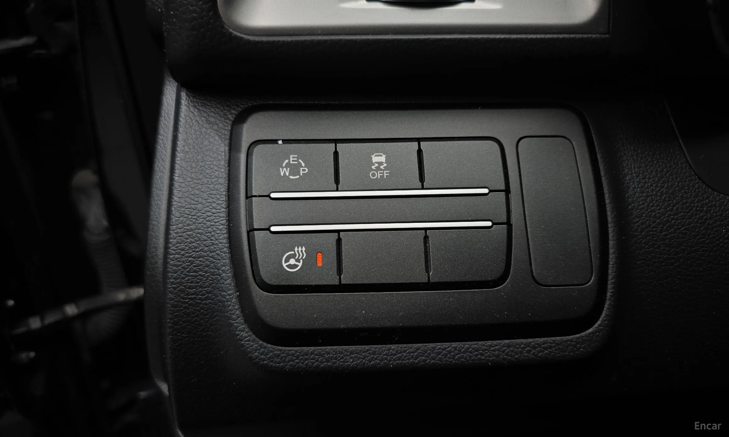KG Mobility (SsangYong) Tivoli, Lazio превью 17