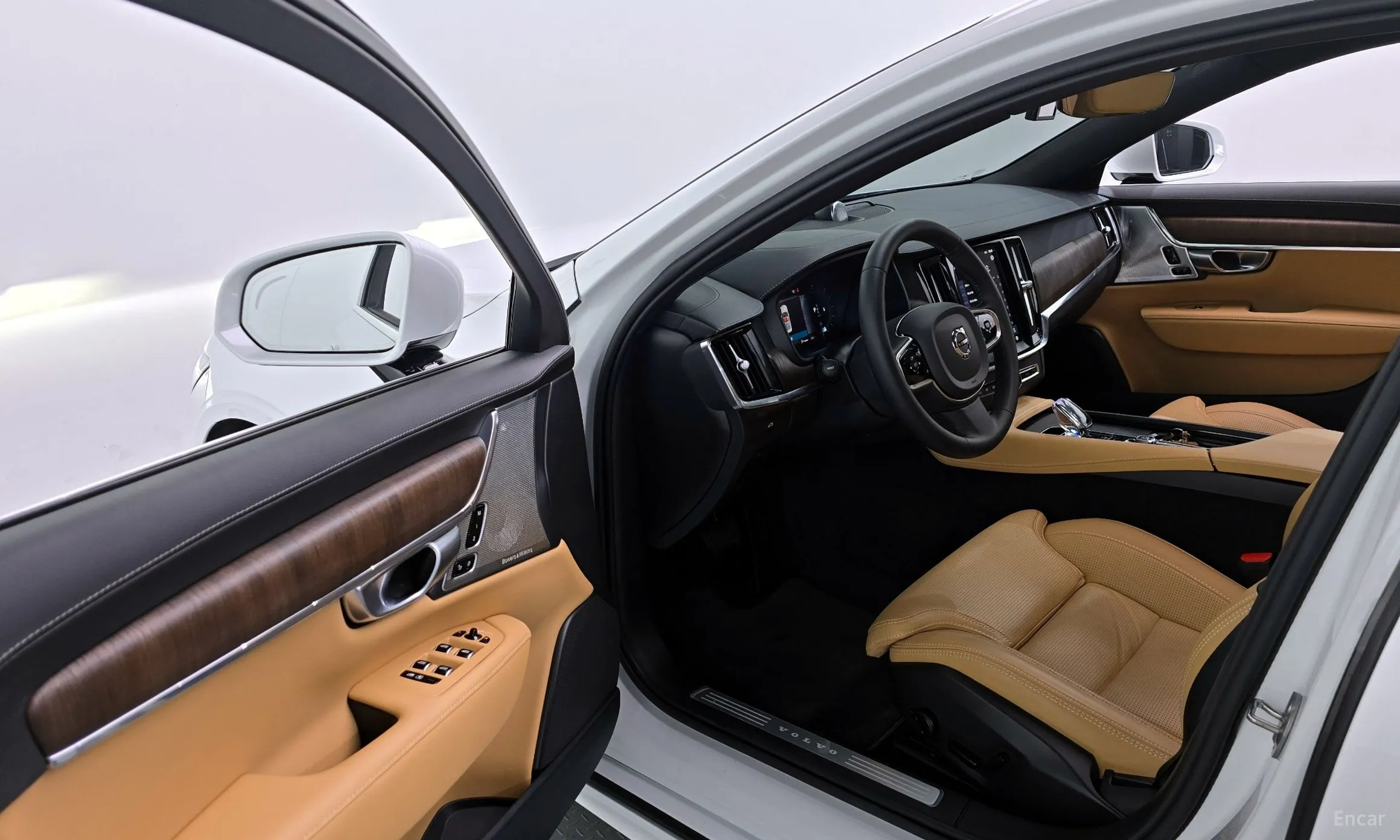 Volvo S90 превью 10