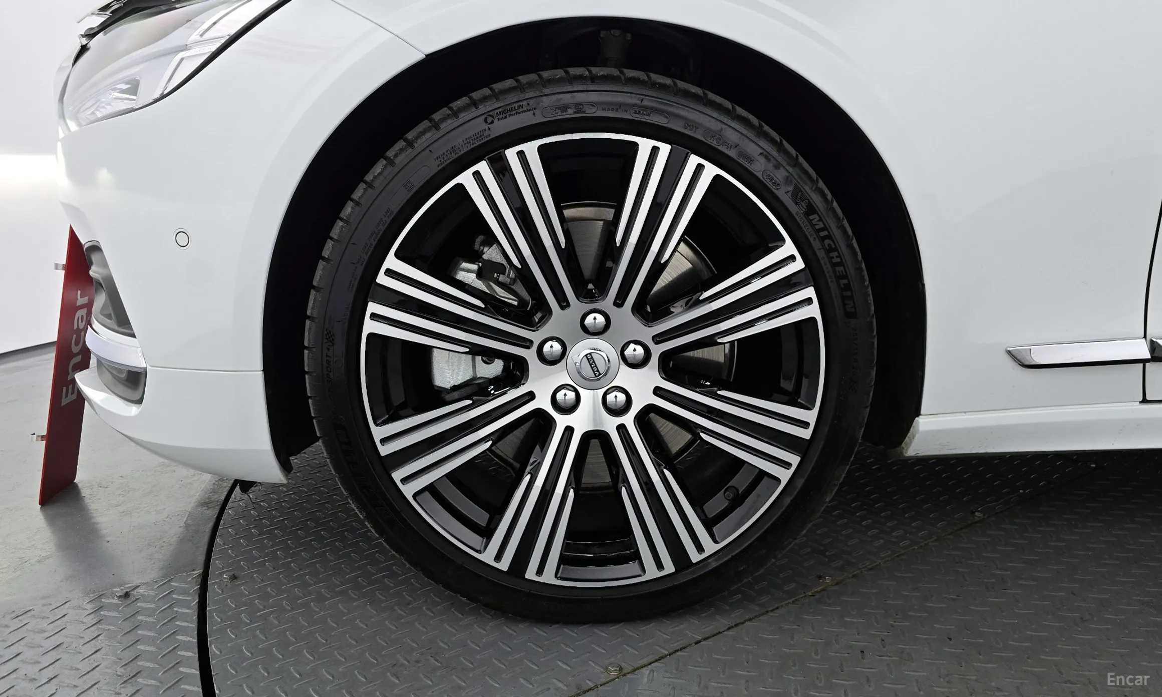 Volvo S90 превью 5
