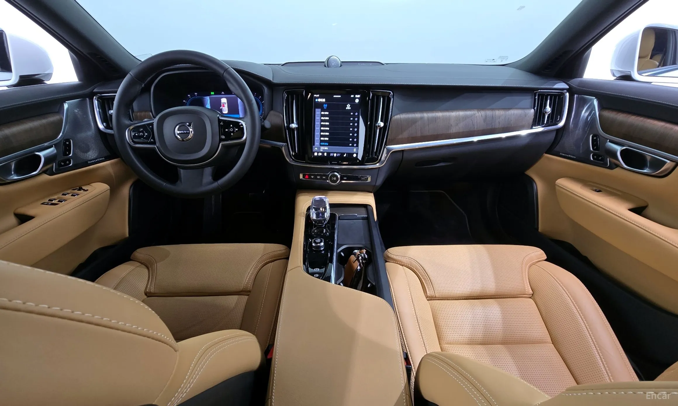 Volvo S90 превью 7