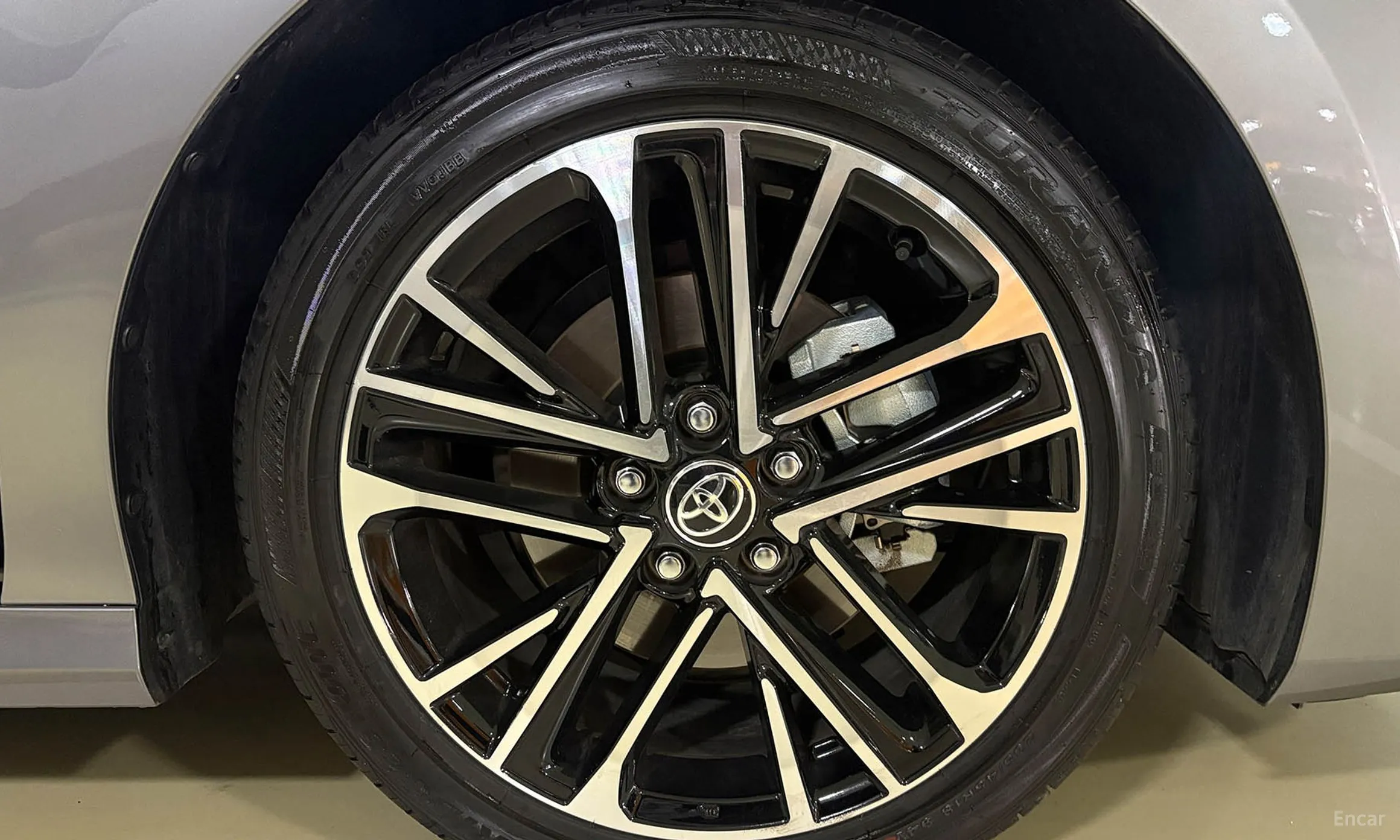 Toyota Camry (XV80) превью 5