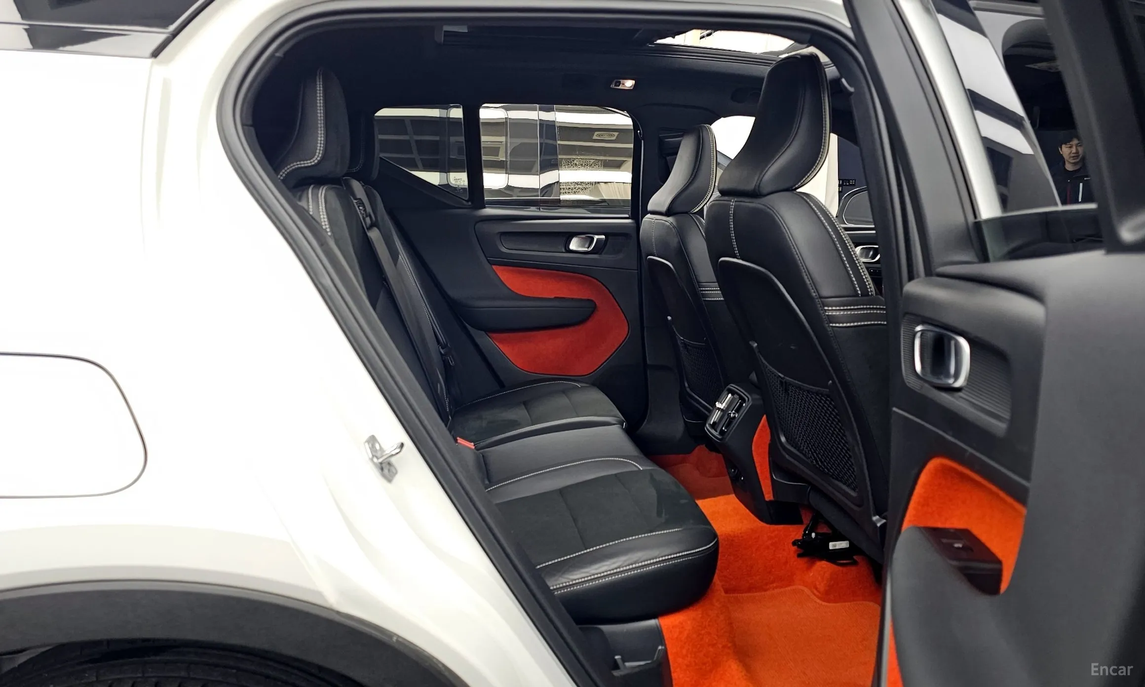 Volvo XC40 превью 12