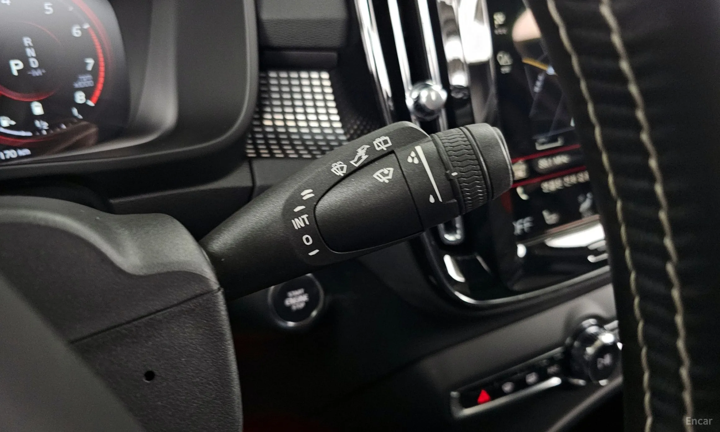 Volvo XC40 превью 18