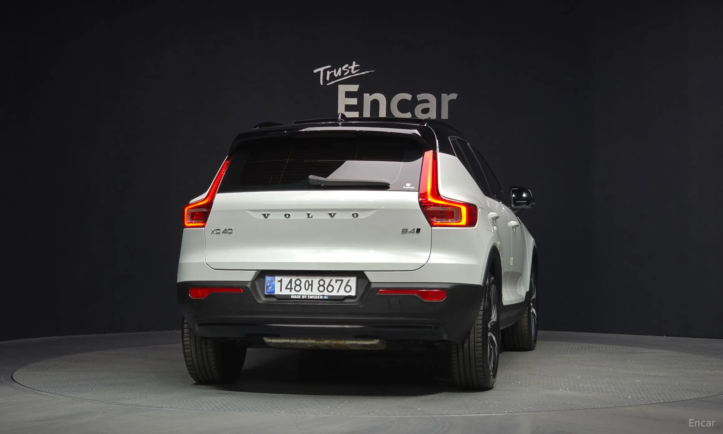 Volvo XC40 превью 4