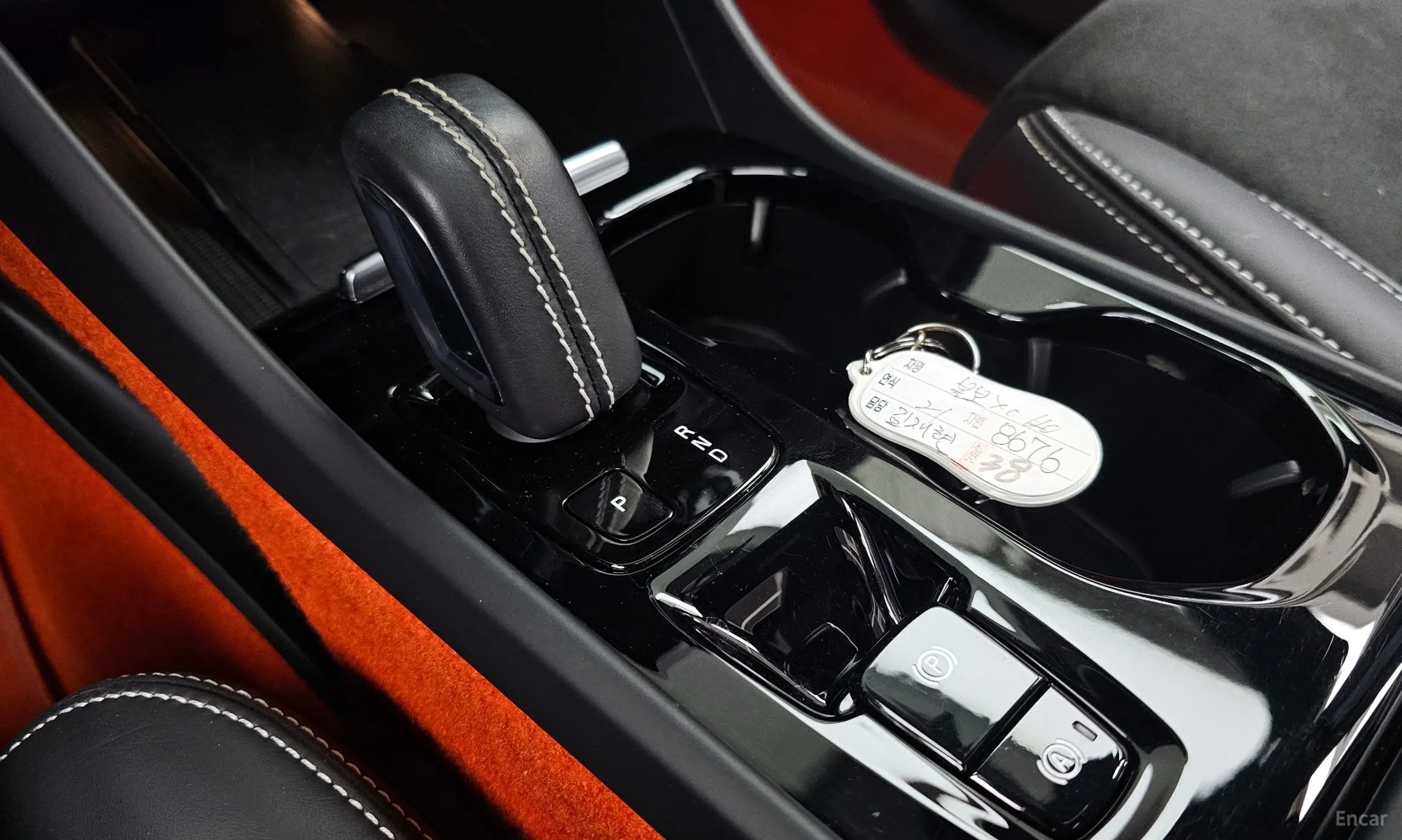 Volvo XC40 превью 9