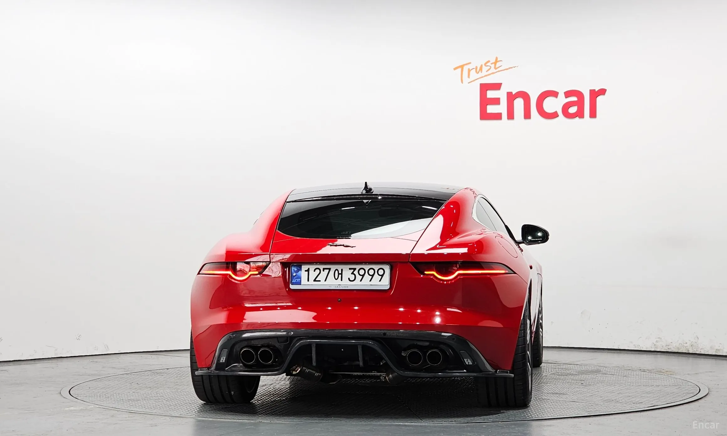 Jaguar F-TYPE превью 4
