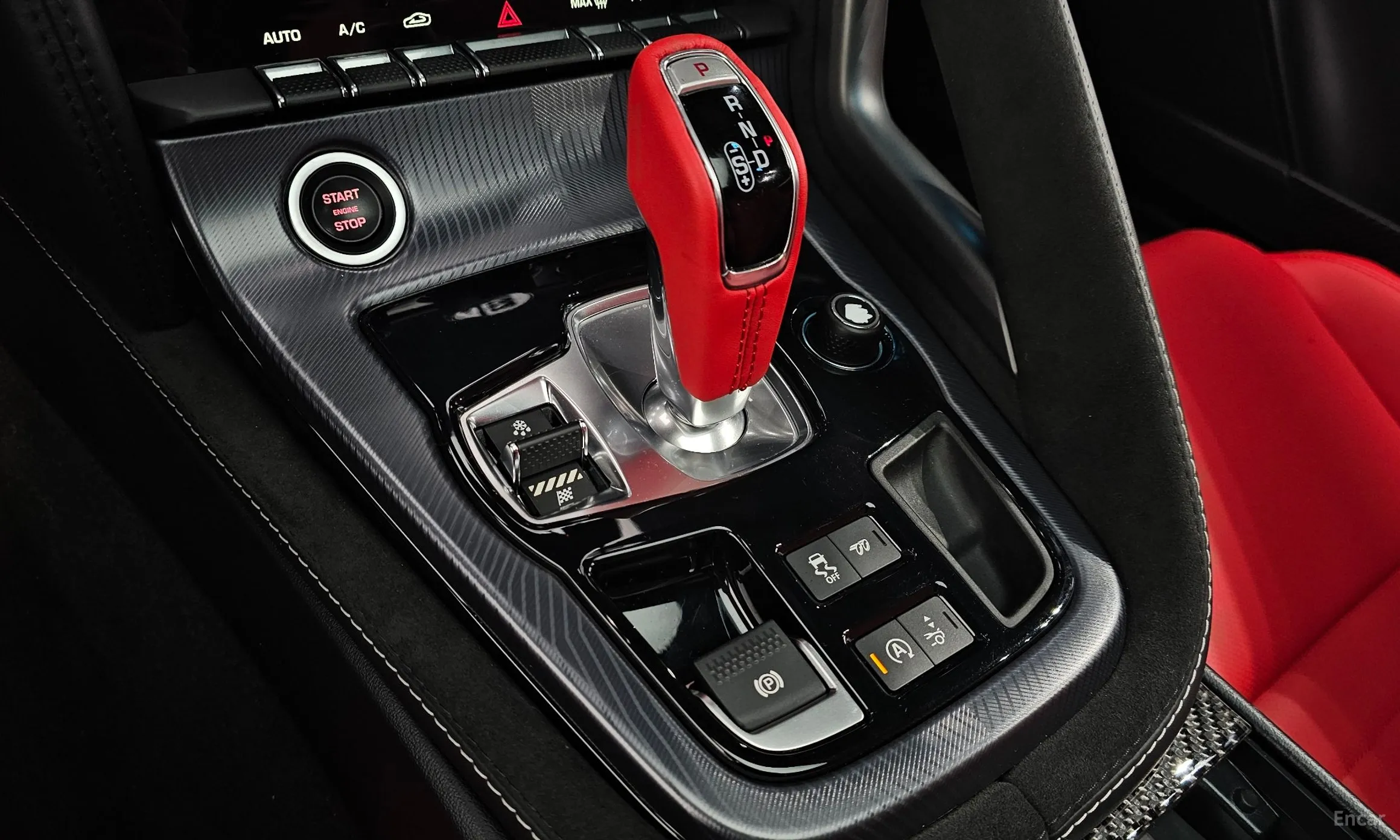 Jaguar F-TYPE превью 9