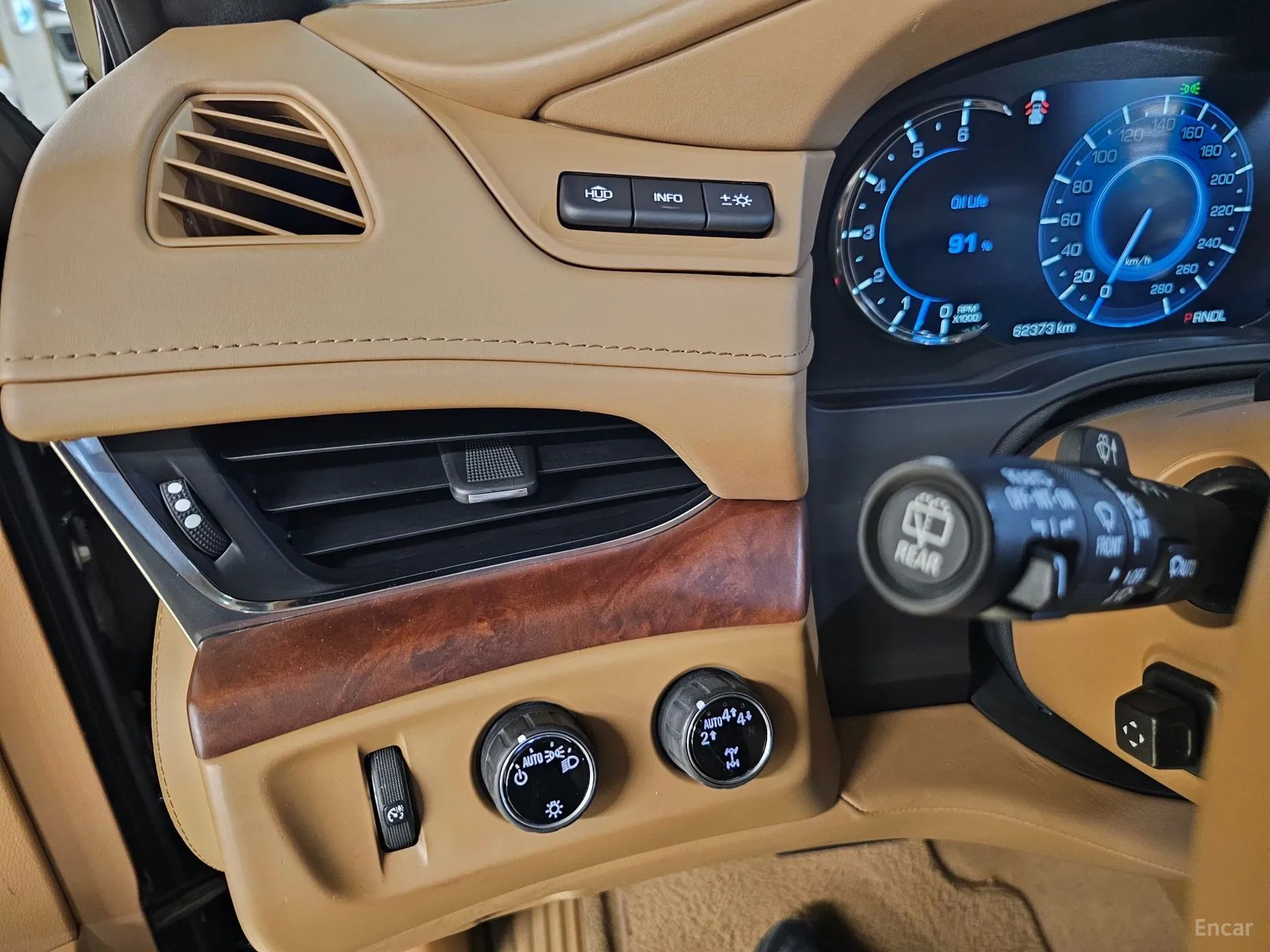 Cadillac Escalade превью 10
