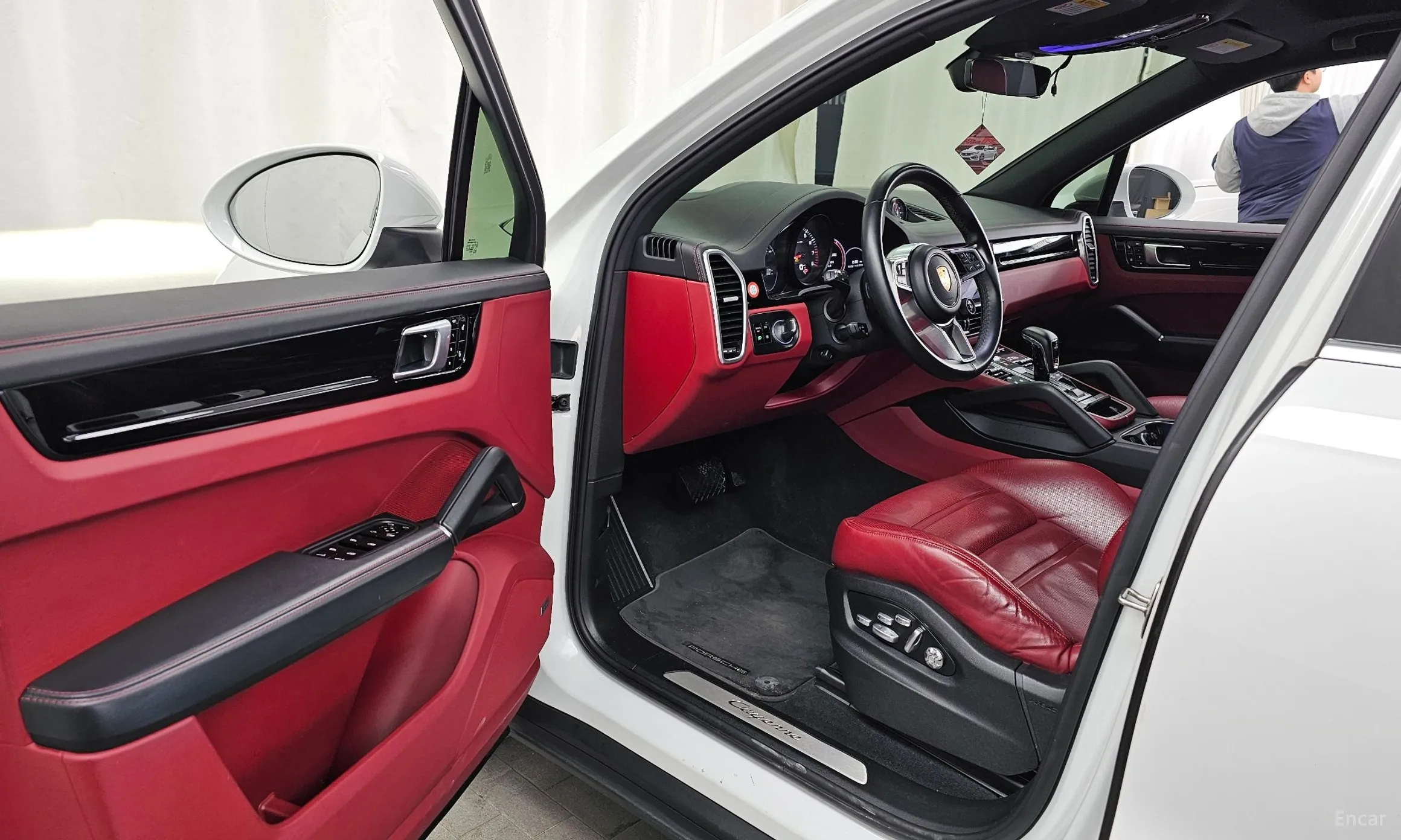 Porsche Cayenne (PO536) превью 10