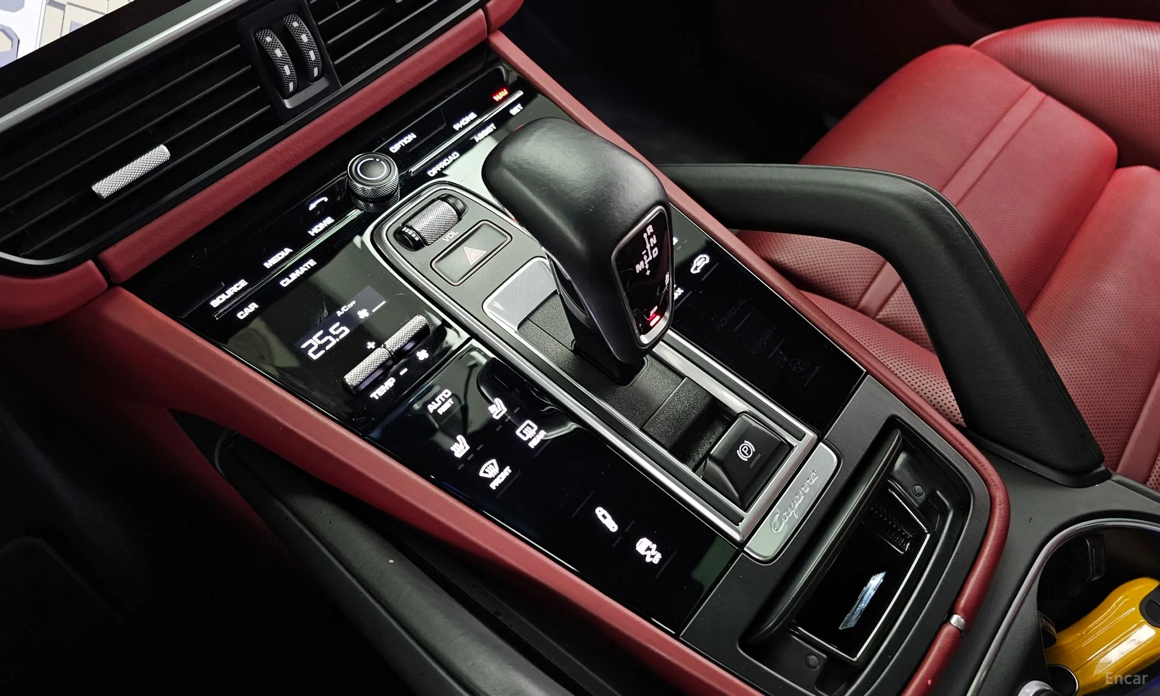 Porsche Cayenne (PO536) превью 9