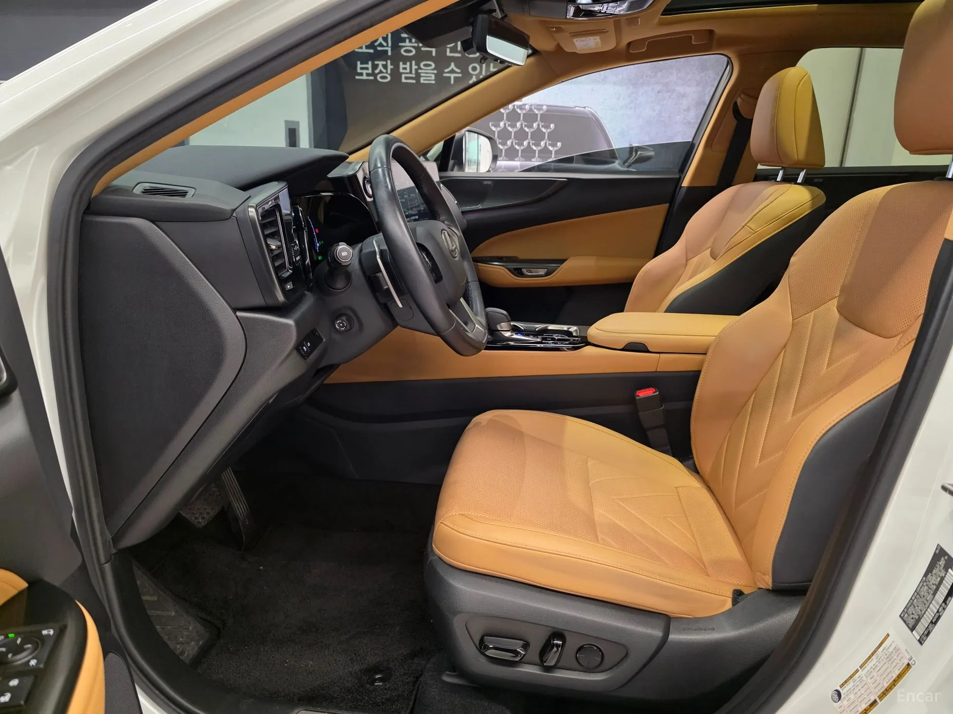 Lexus NX350h Gen 2 превью 10