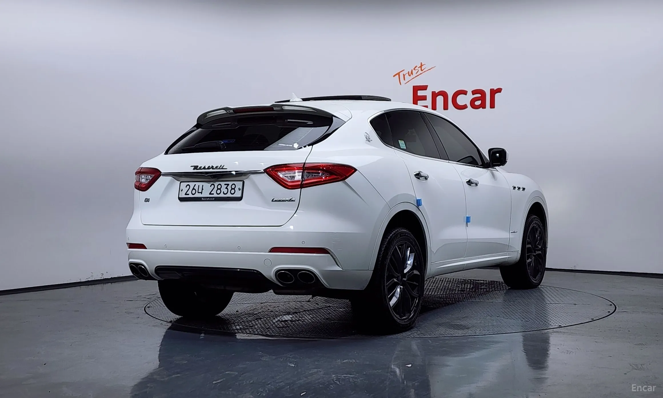 Maserati Levante превью 2