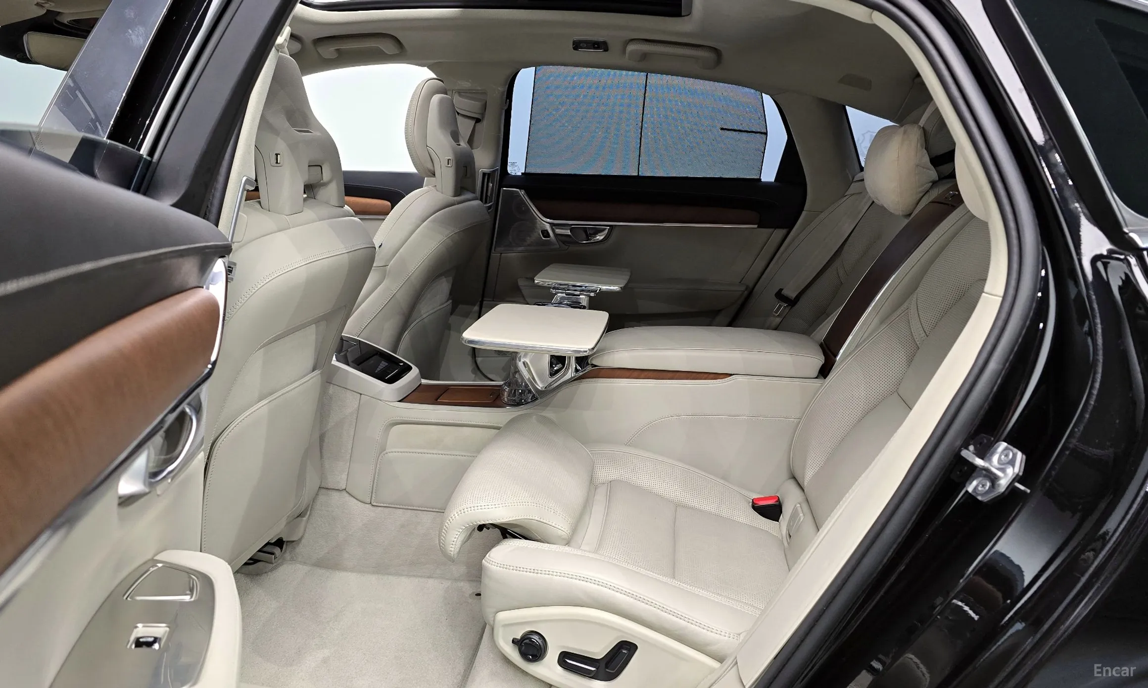 Volvo S90 превью 12