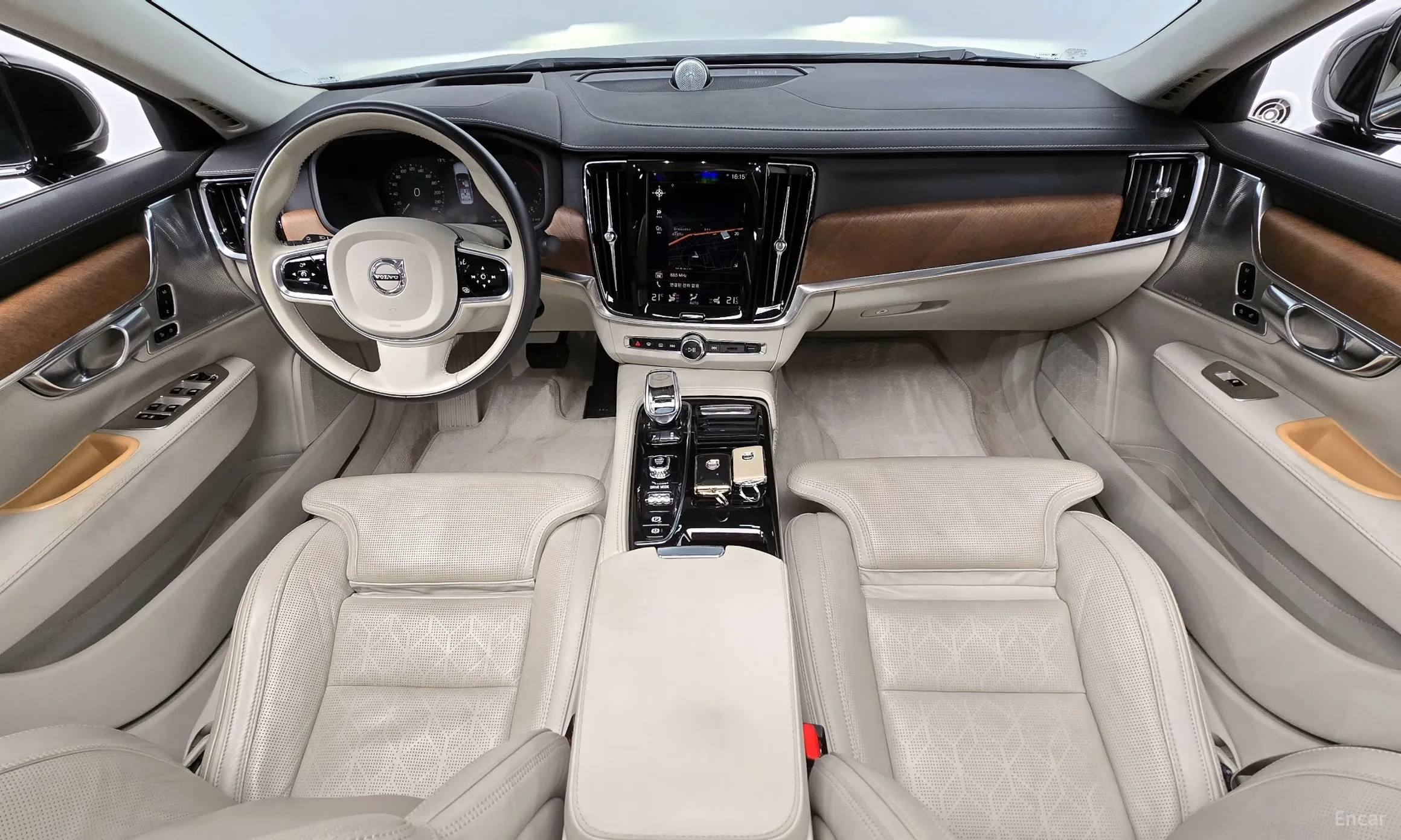 Volvo S90 превью 7