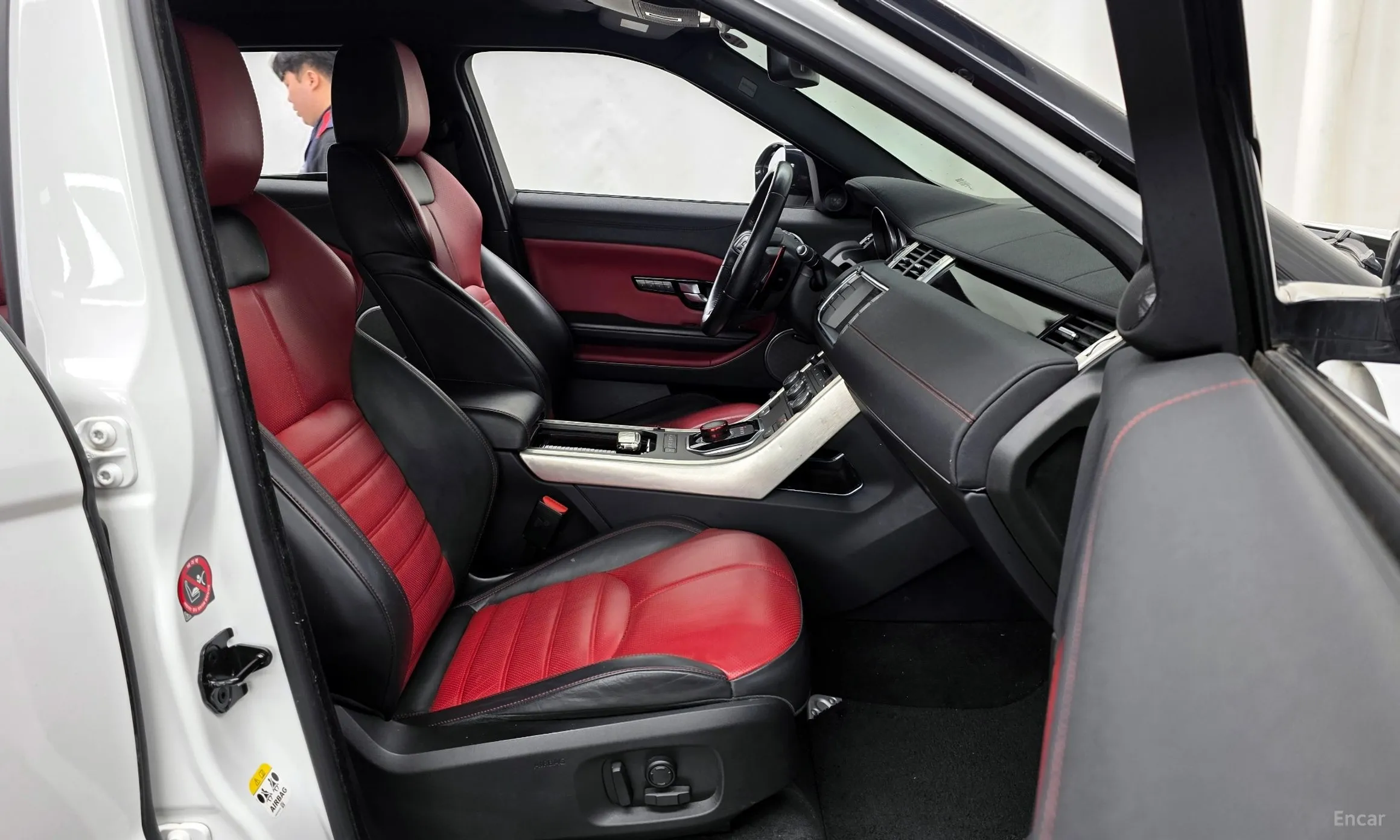 Land Rover Range Rover Evoque превью 11