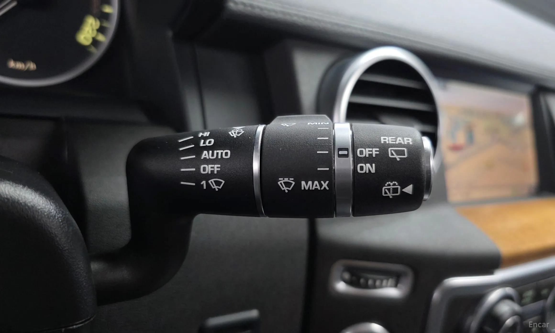 Land Rover Discovery 4 превью 16