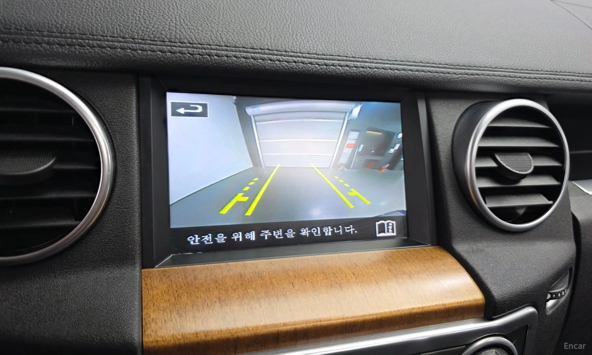 Land Rover Discovery 4 превью 17