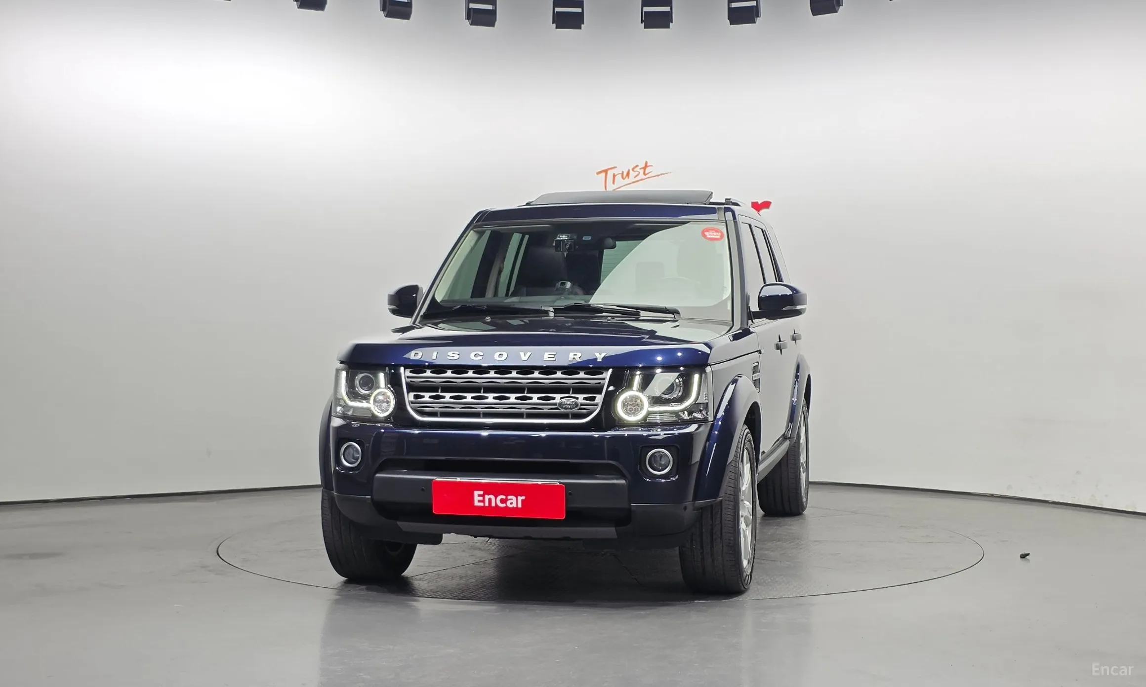 Land Rover Discovery 4 превью 3