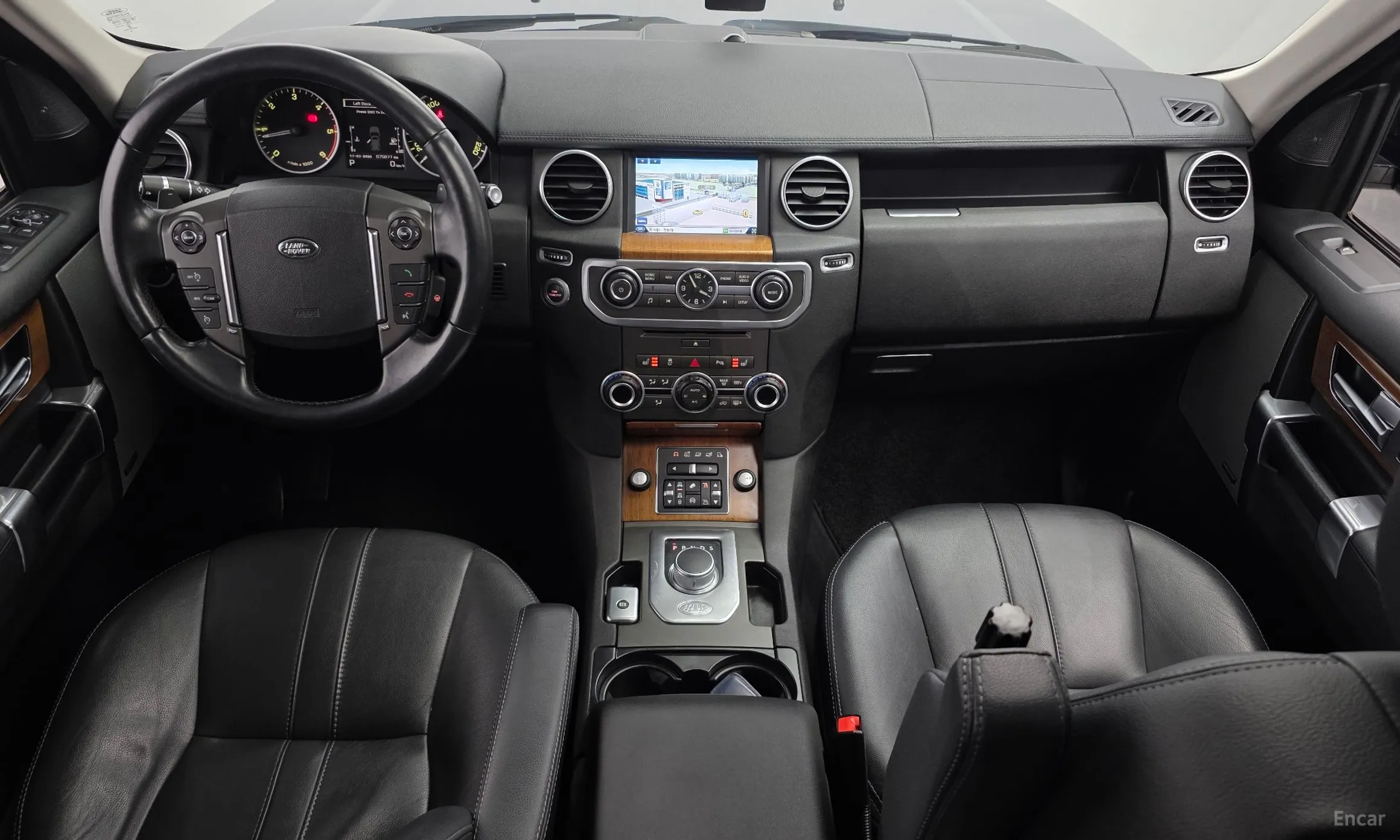 Land Rover Discovery 4 превью 7
