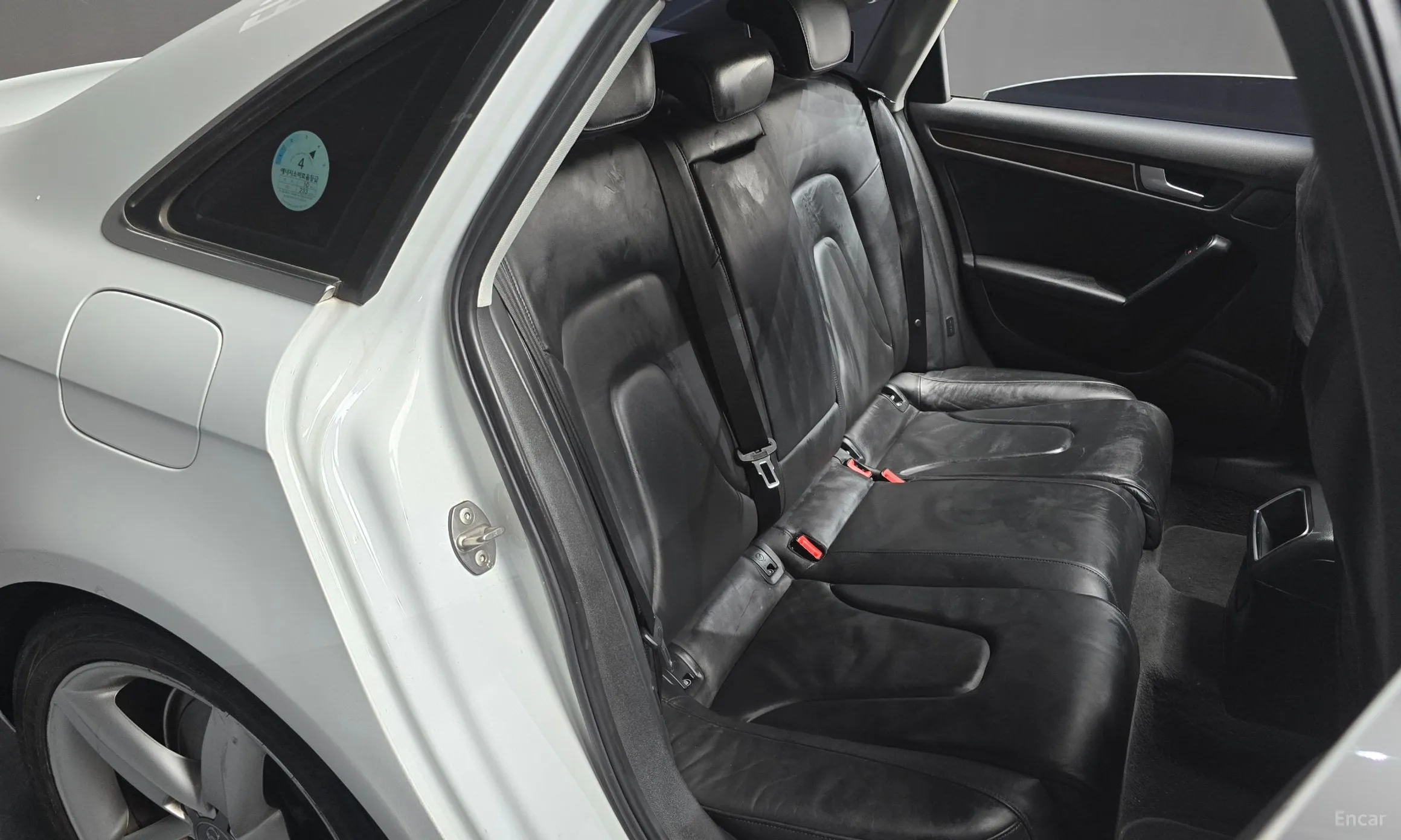Audi New A4 превью 12