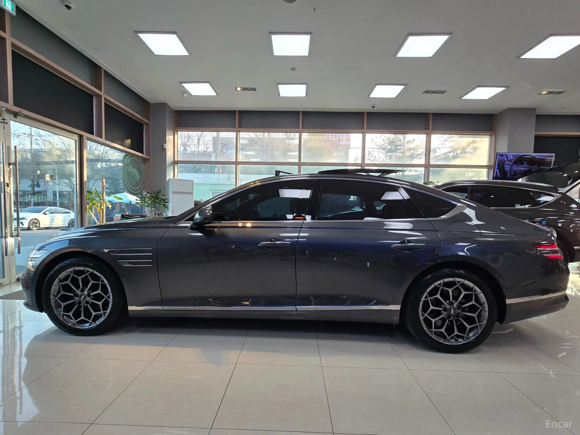 Genesis G80 (RG3) превью 3