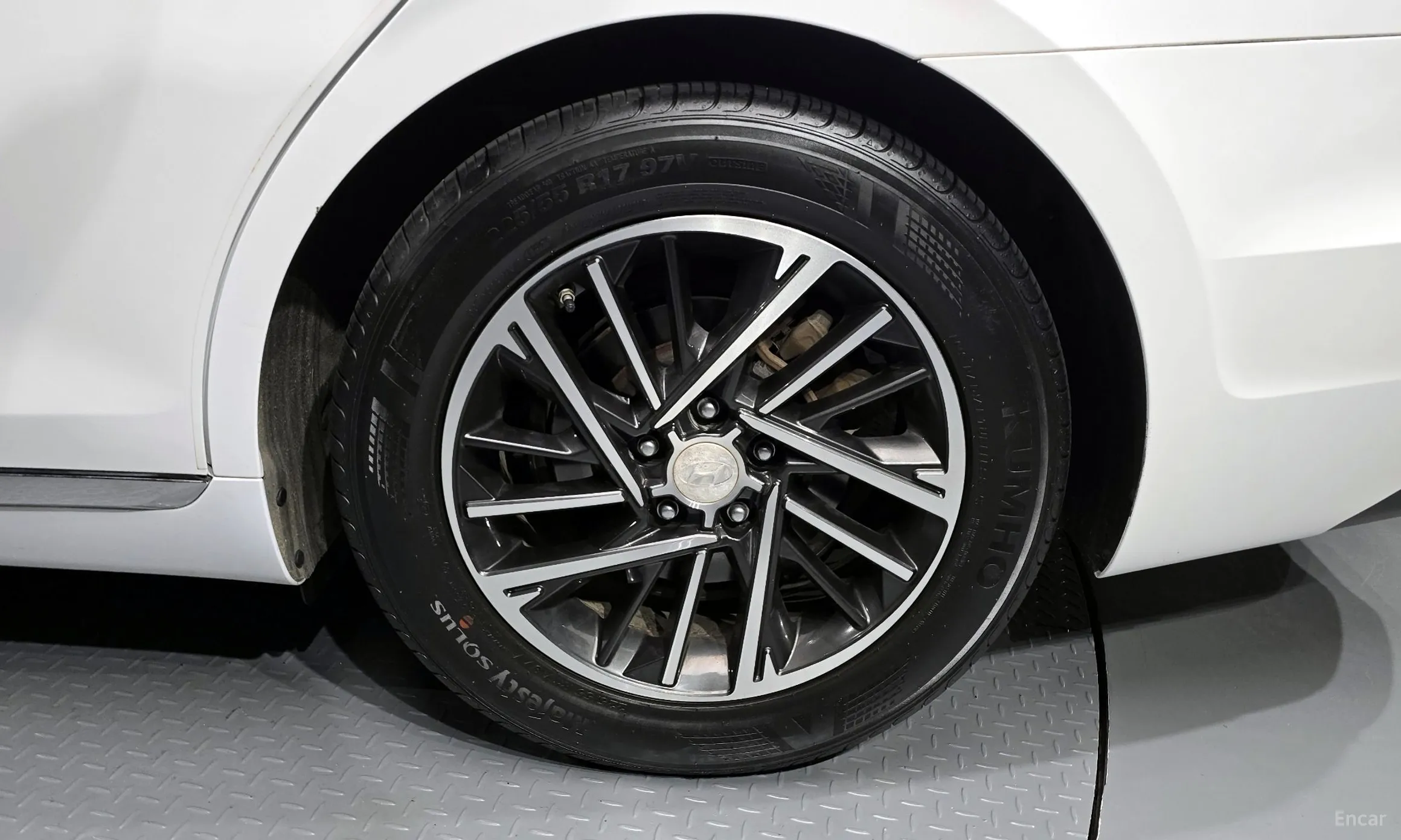 Hyundai Grandeur IG превью 5