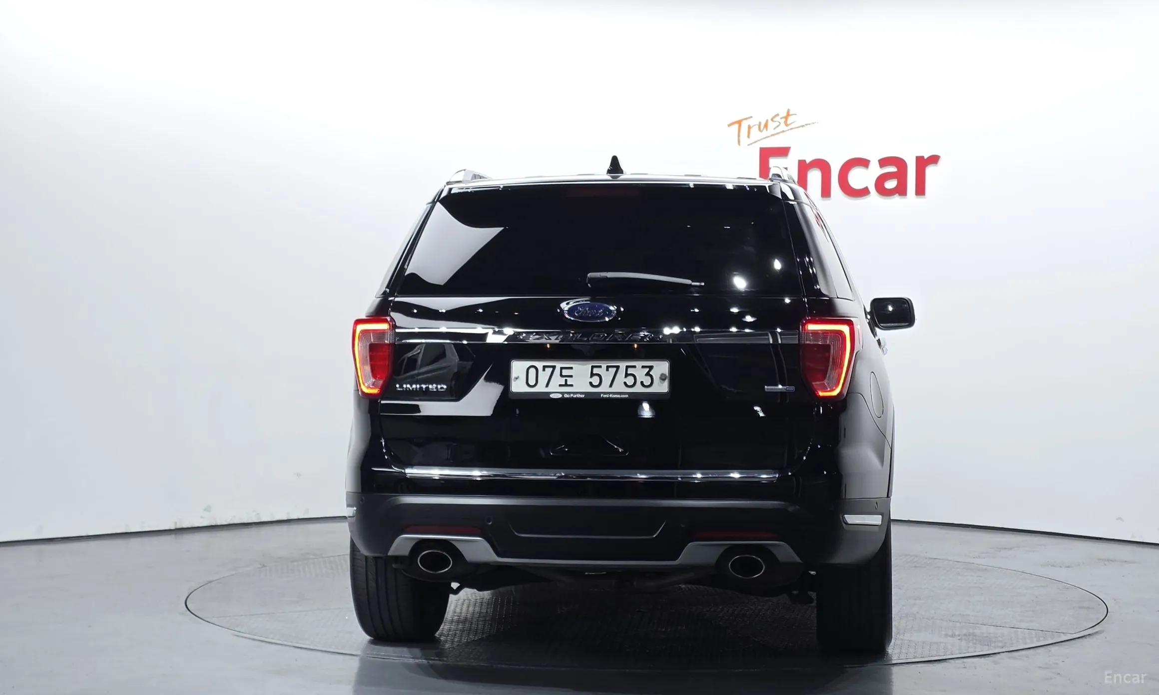 Ford Explorer превью 4