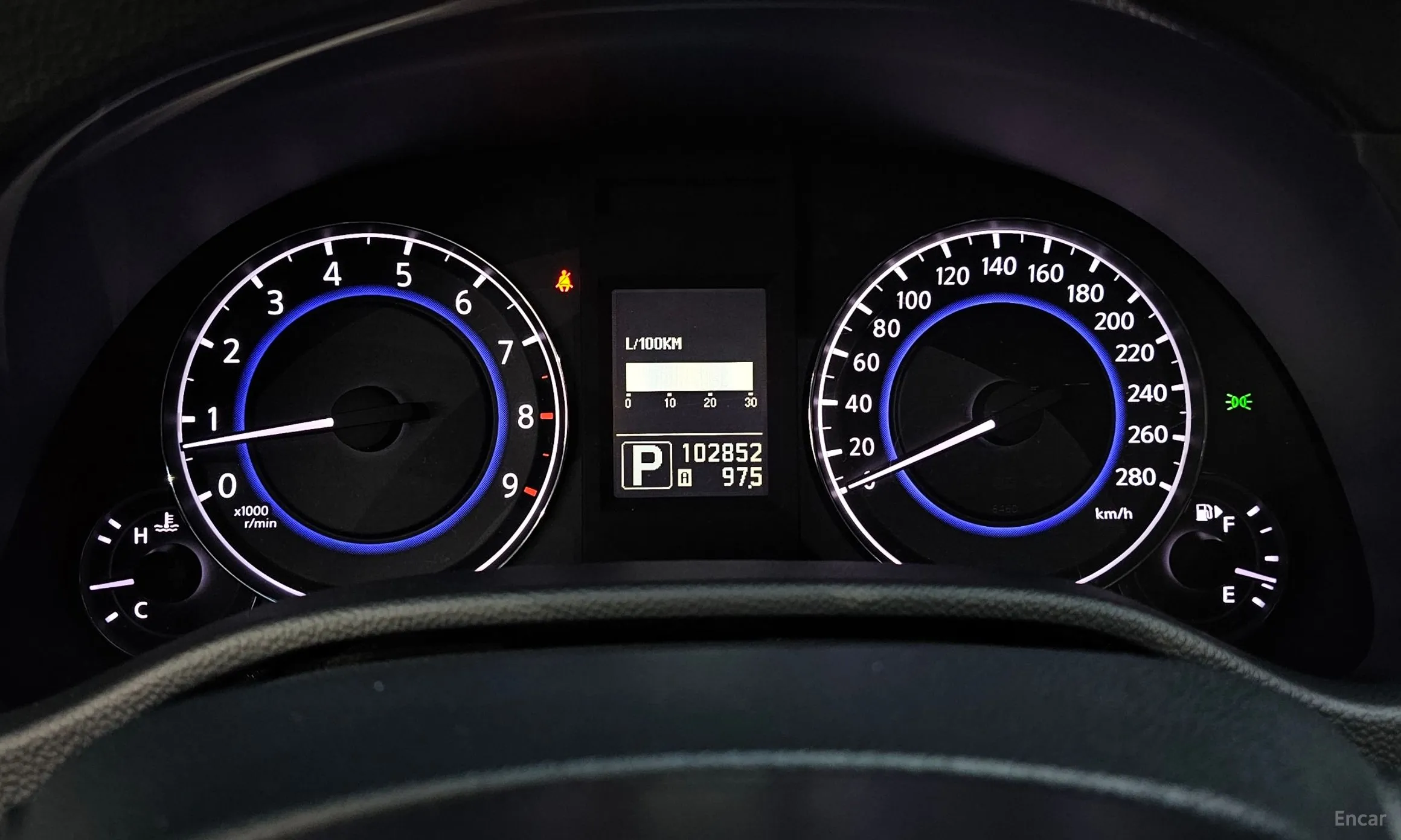 Infiniti G25 превью 8