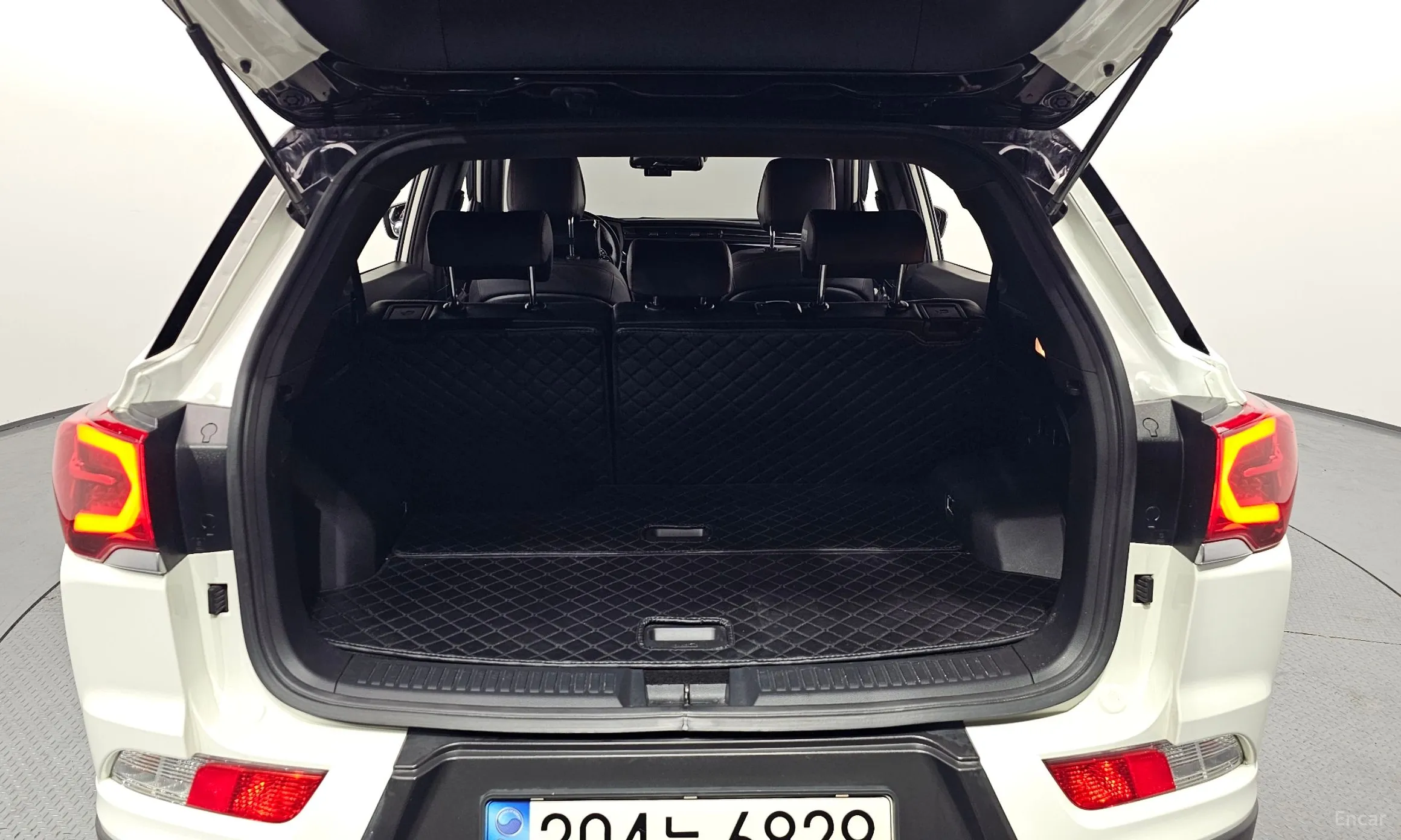 KG Mobility (SsangYong) Beautiful Korando превью 20