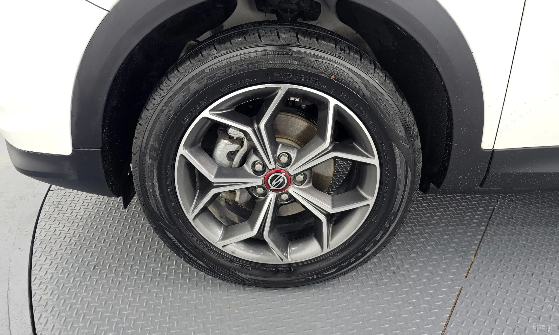 KG Mobility (SsangYong) Beautiful Korando превью 5