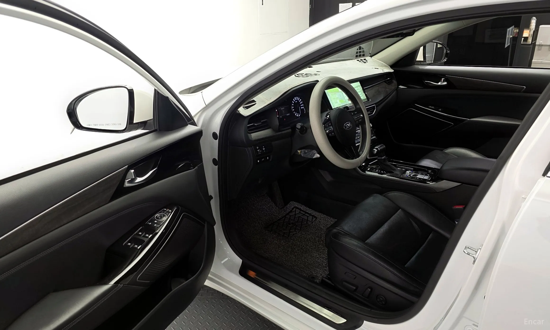 Kia K7 Premier превью 10