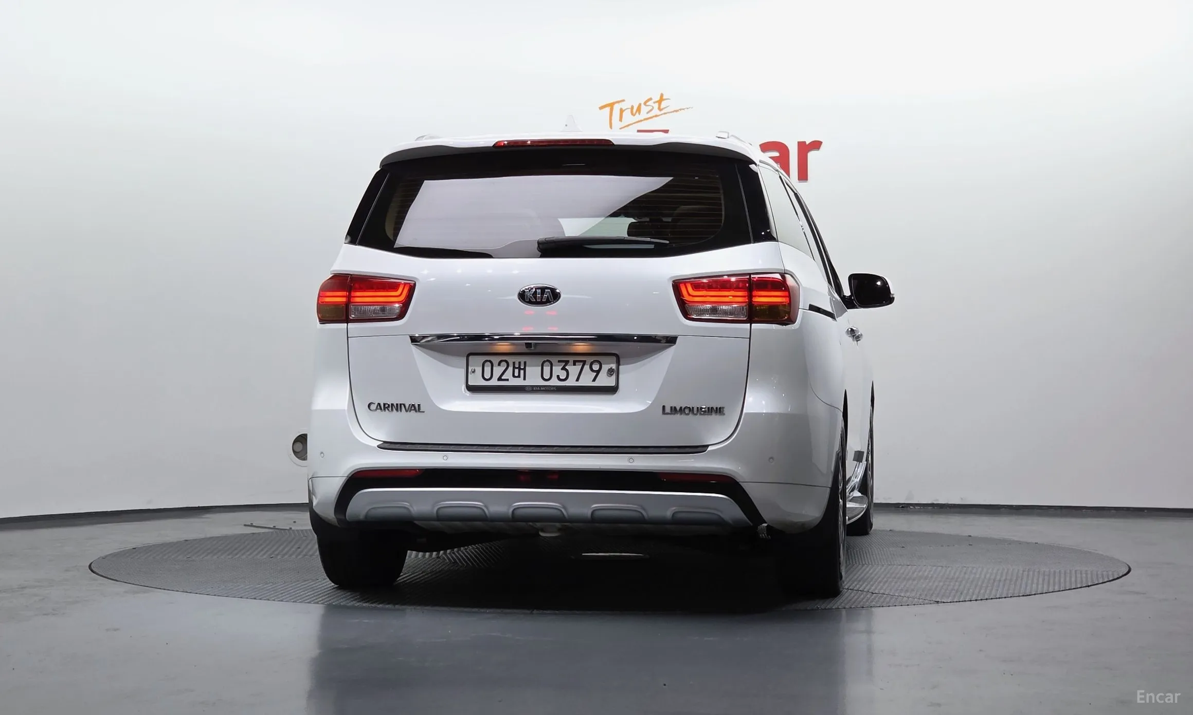 Kia Carnival превью 4