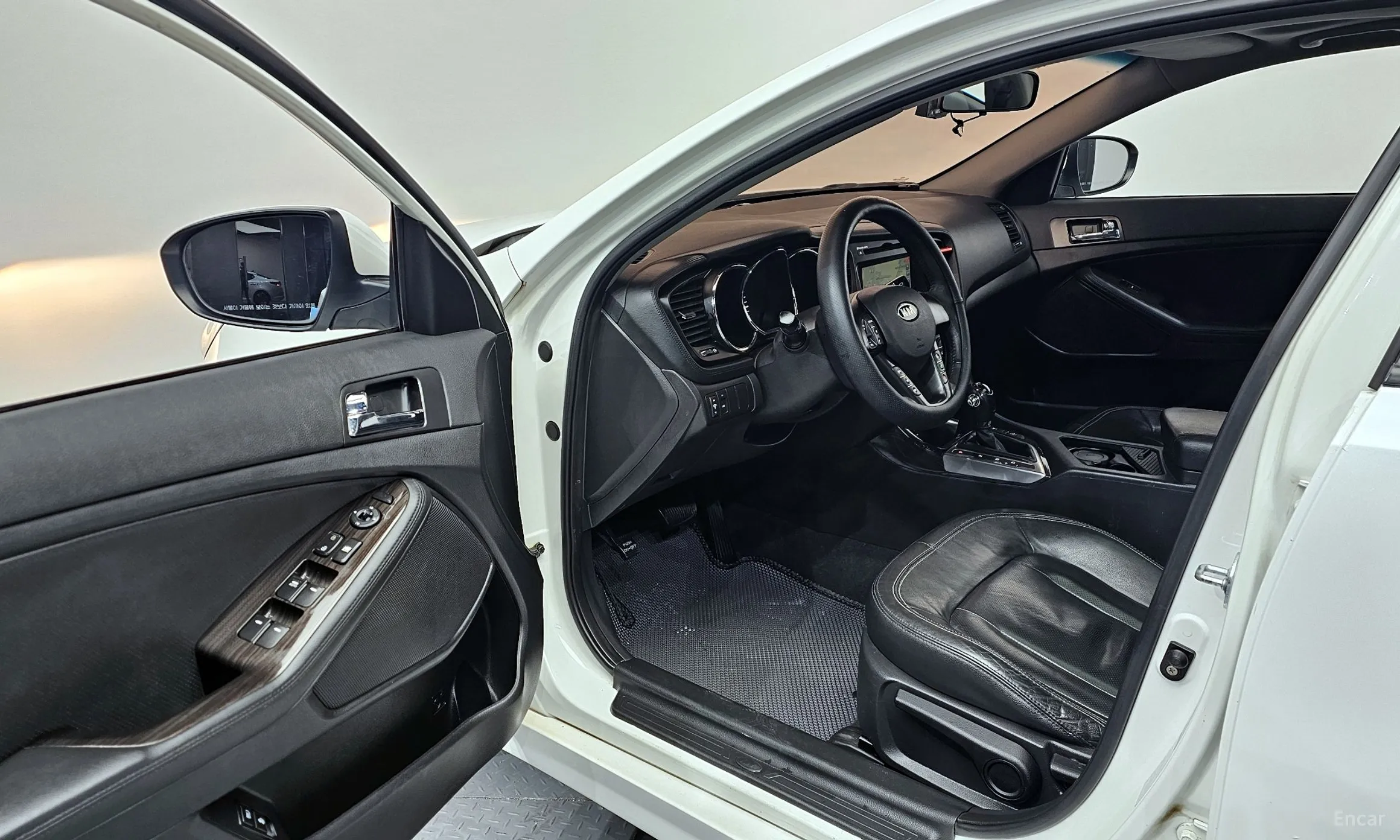 Kia K5 превью 11