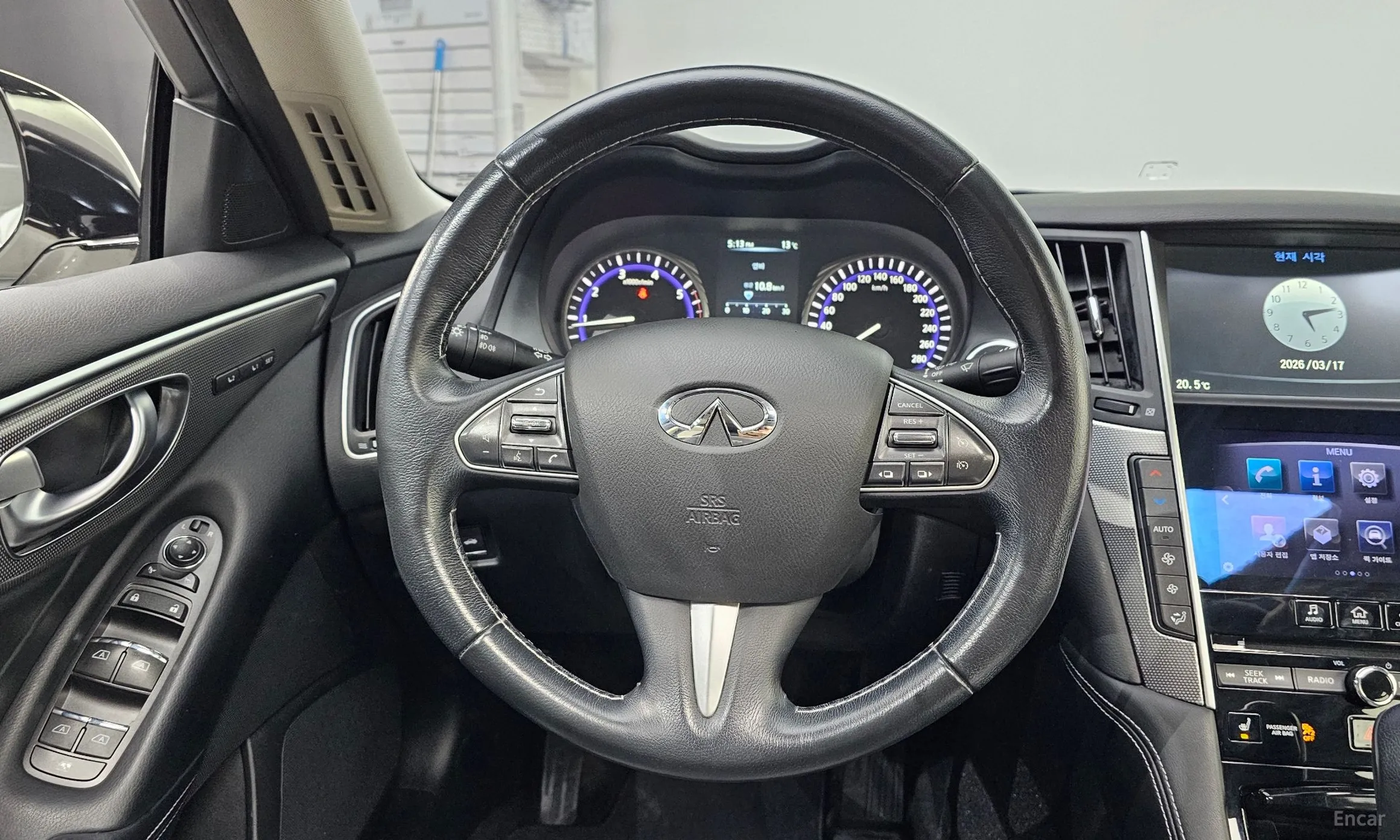Infiniti Q50 превью 13