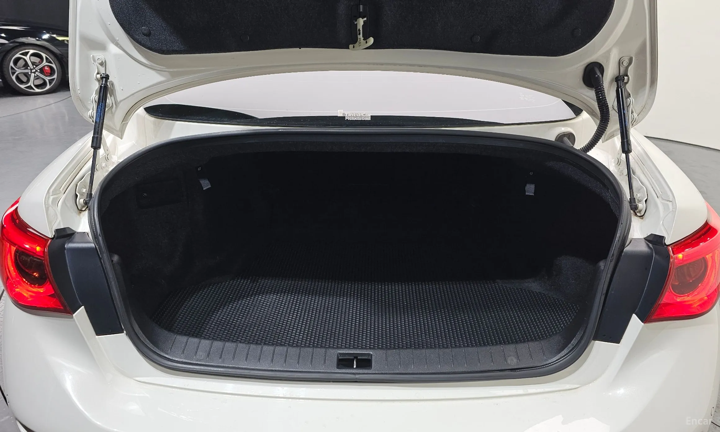 Infiniti Q50 превью 20
