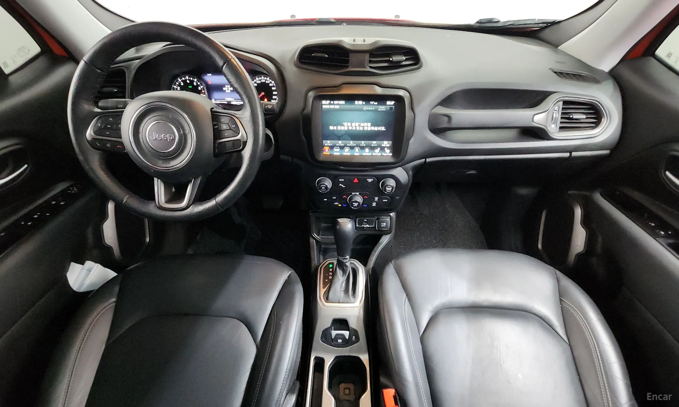Jeep Renegade превью 7