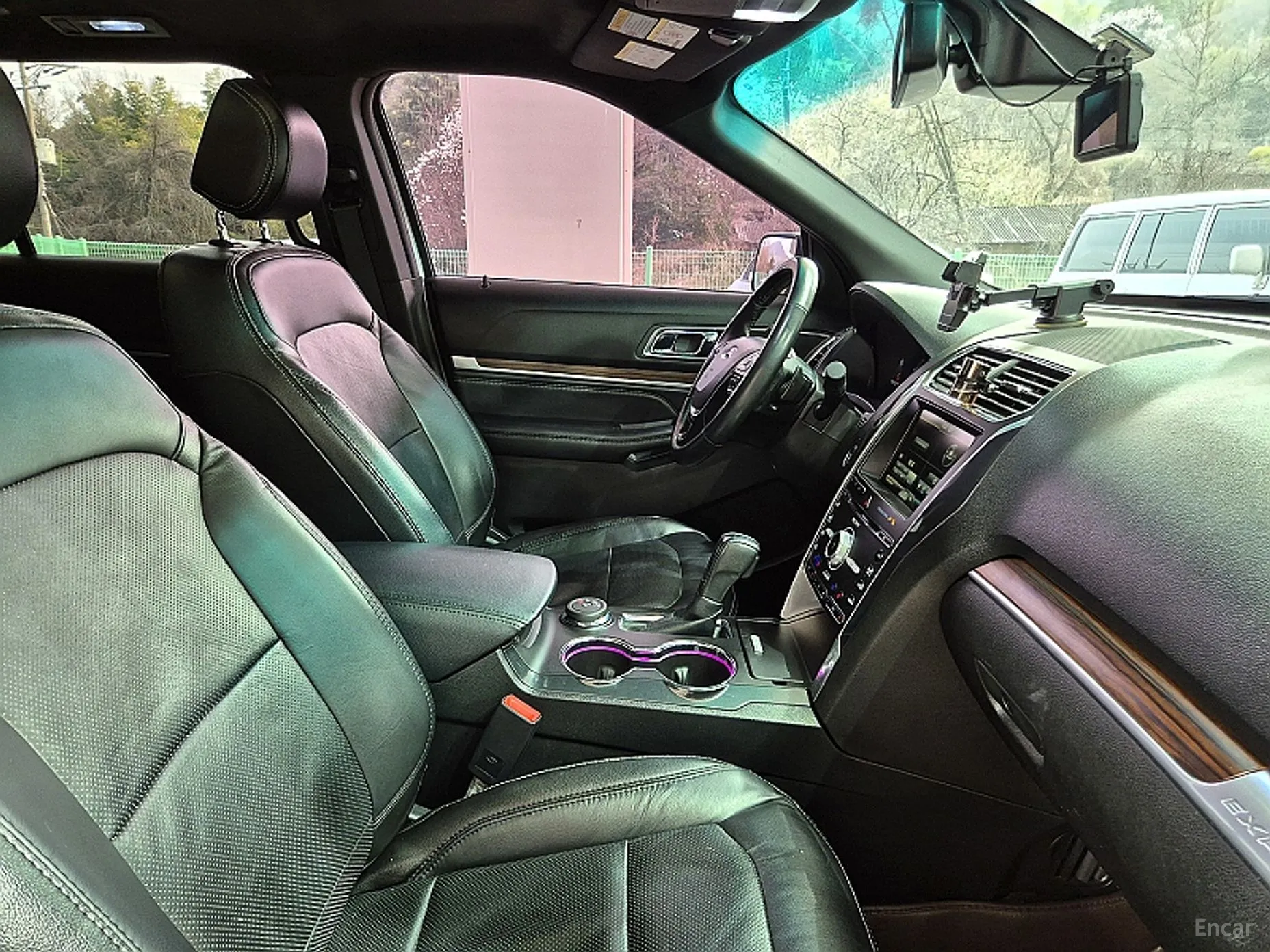 Ford Explorer превью 9