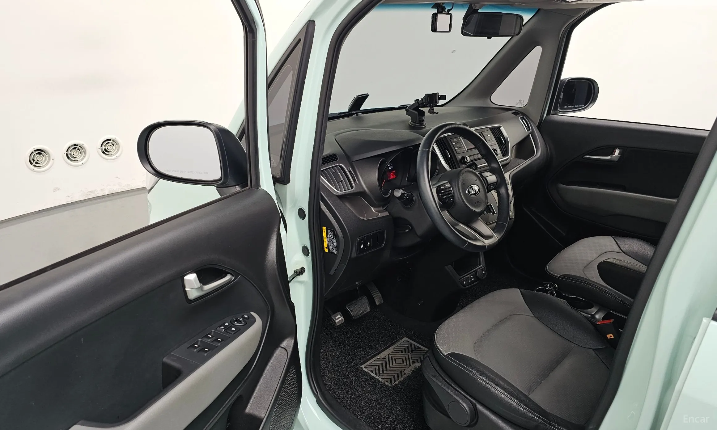 Kia Ray превью 10