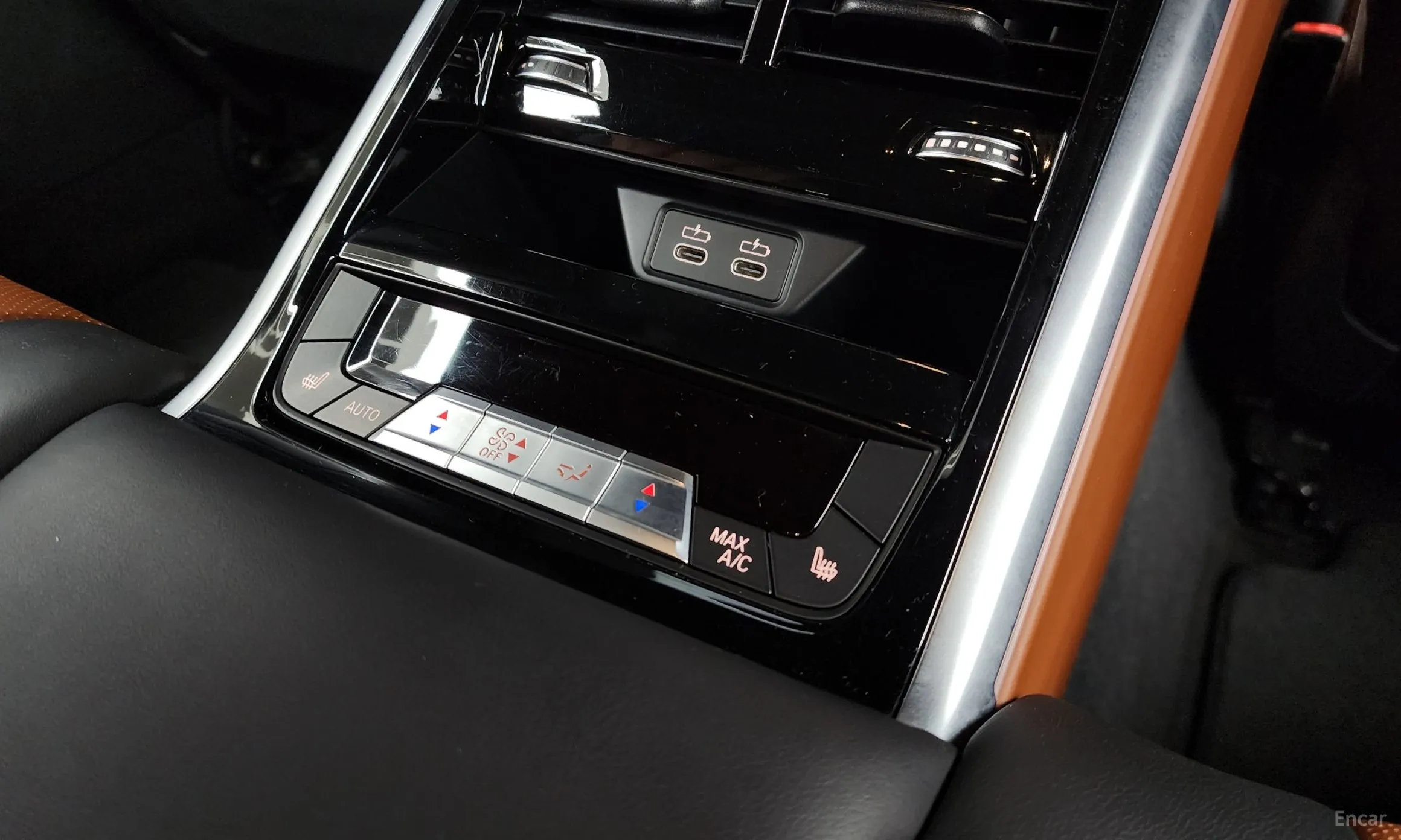 BMW 8-series (G15) превью 19
