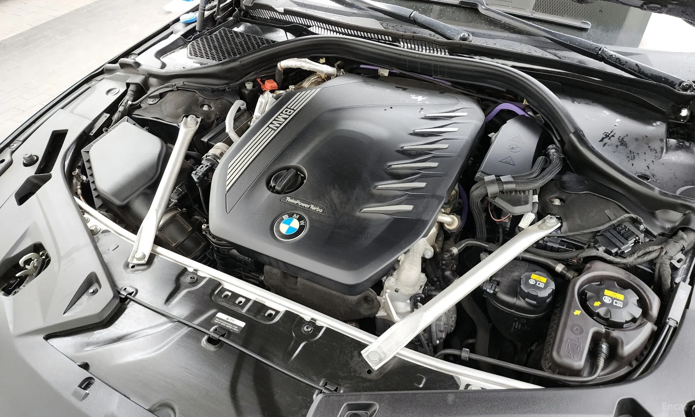 BMW 8-series (G15) превью 6