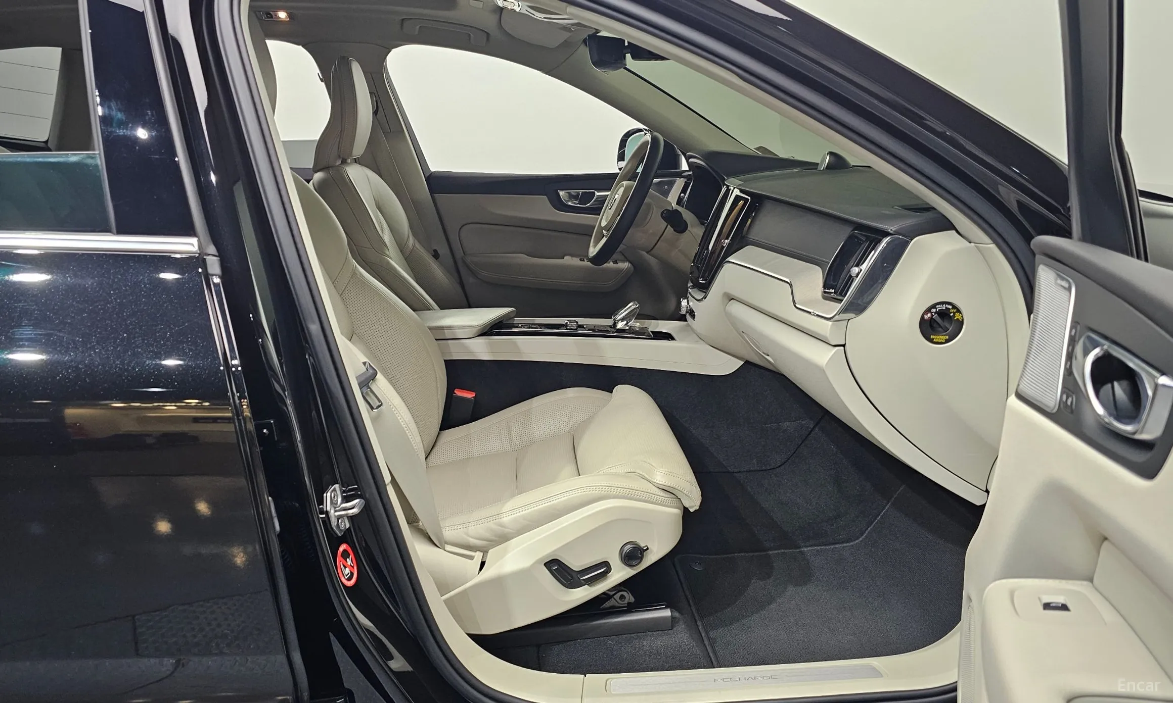 Volvo XC60 Gen 2 превью 11