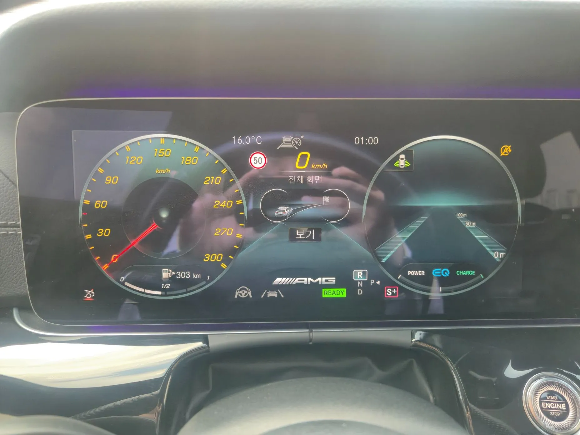 Mercedes Benz AMG GT превью 11