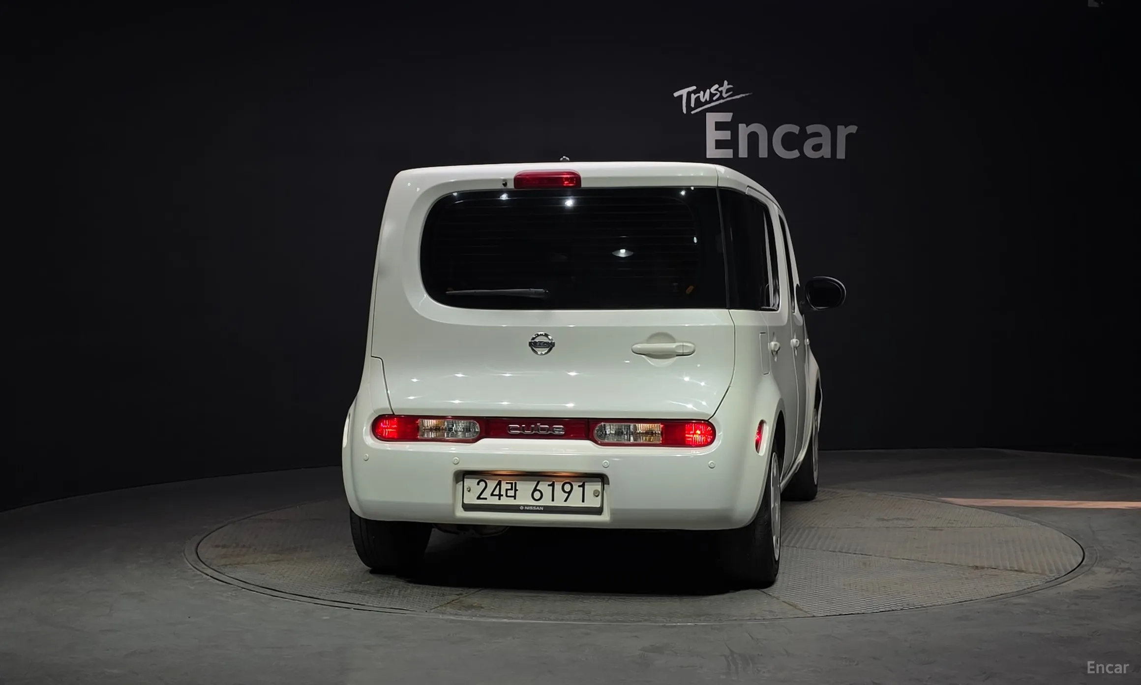 Nissan Cube превью 4