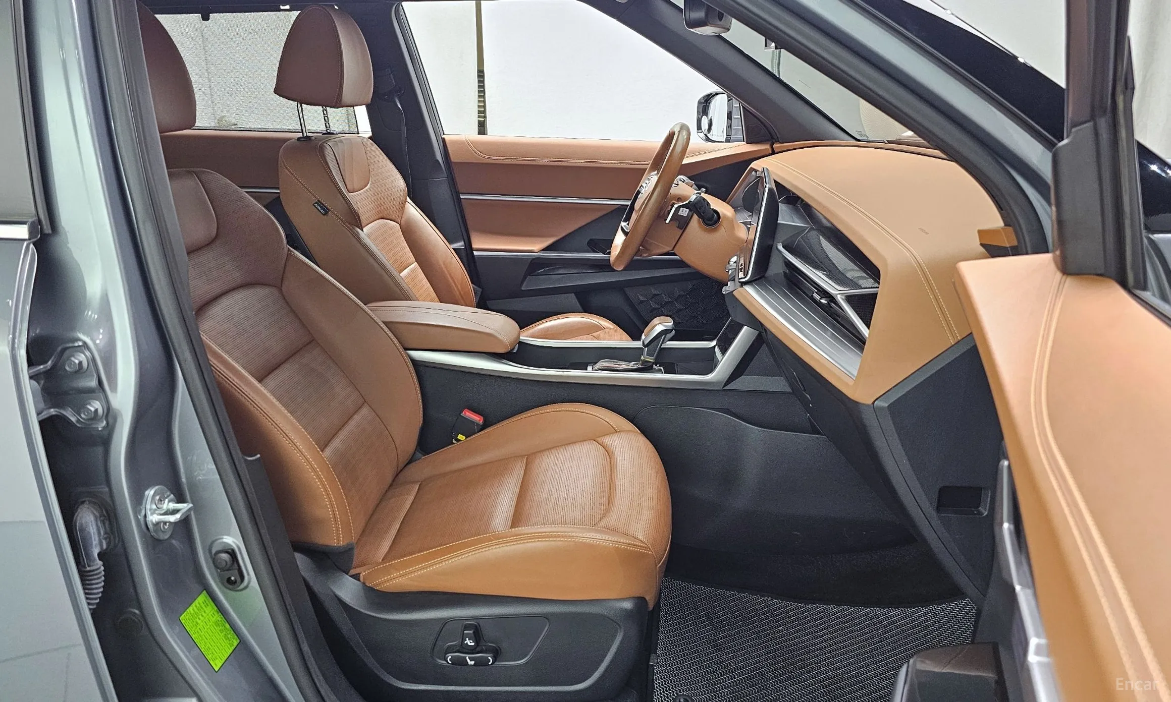 KG Mobility (SsangYong) Torres превью 10