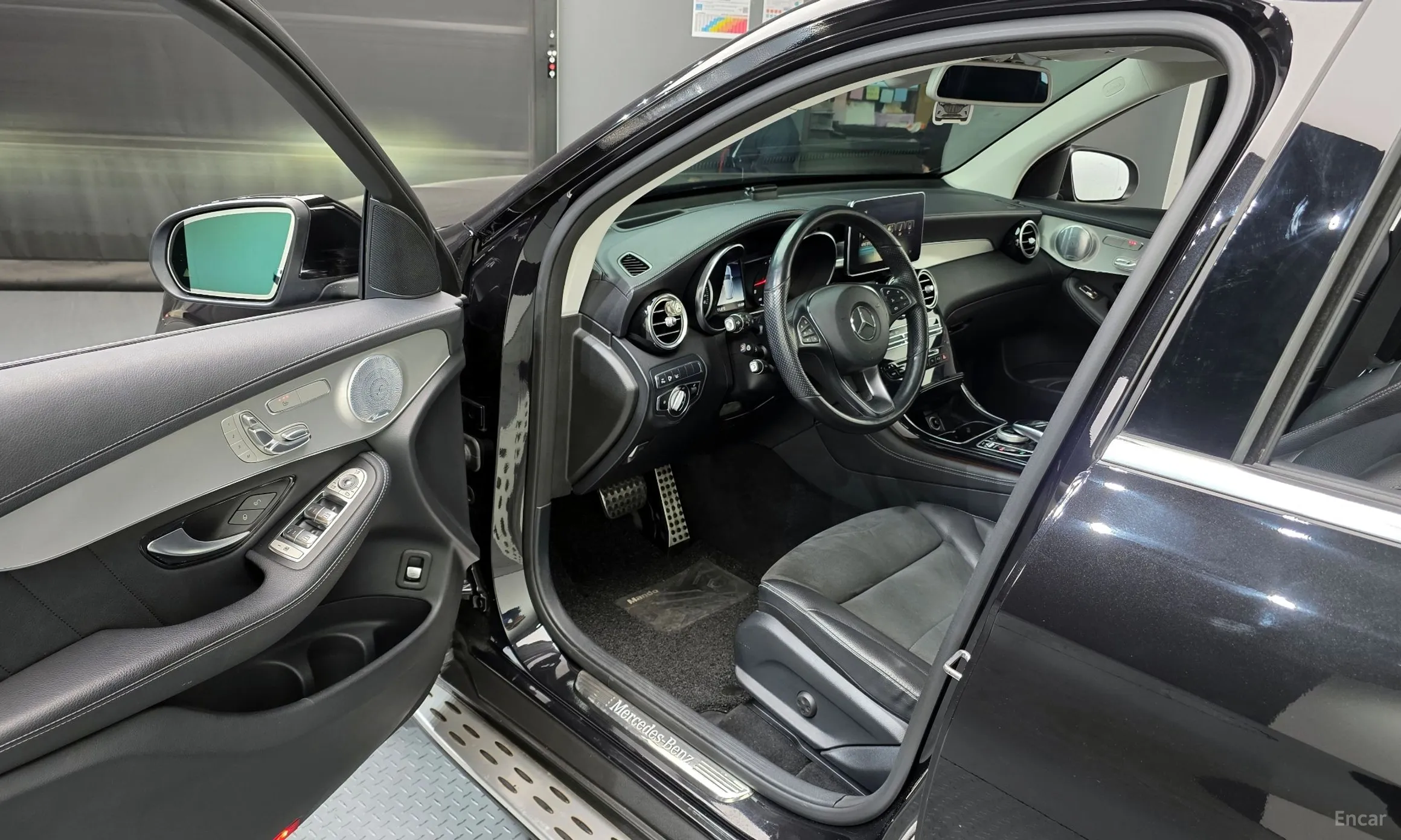 Mercedes Benz GLC-Class X253 превью 10