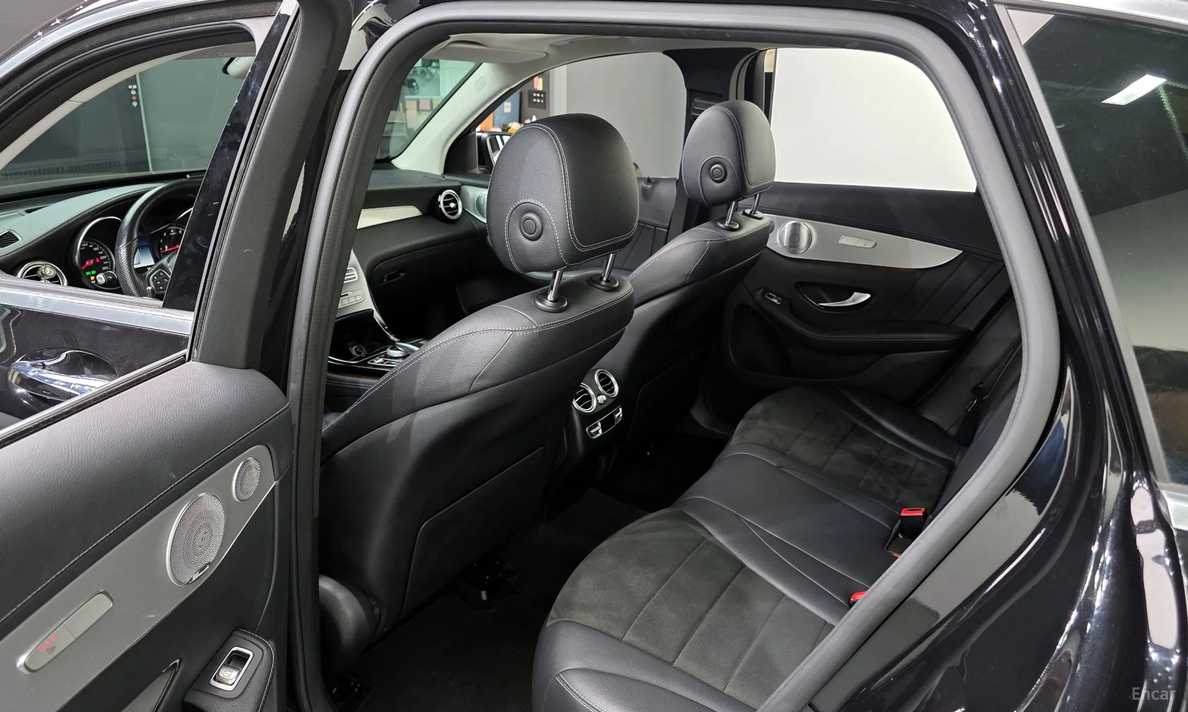 Mercedes Benz GLC-Class X253 превью 11